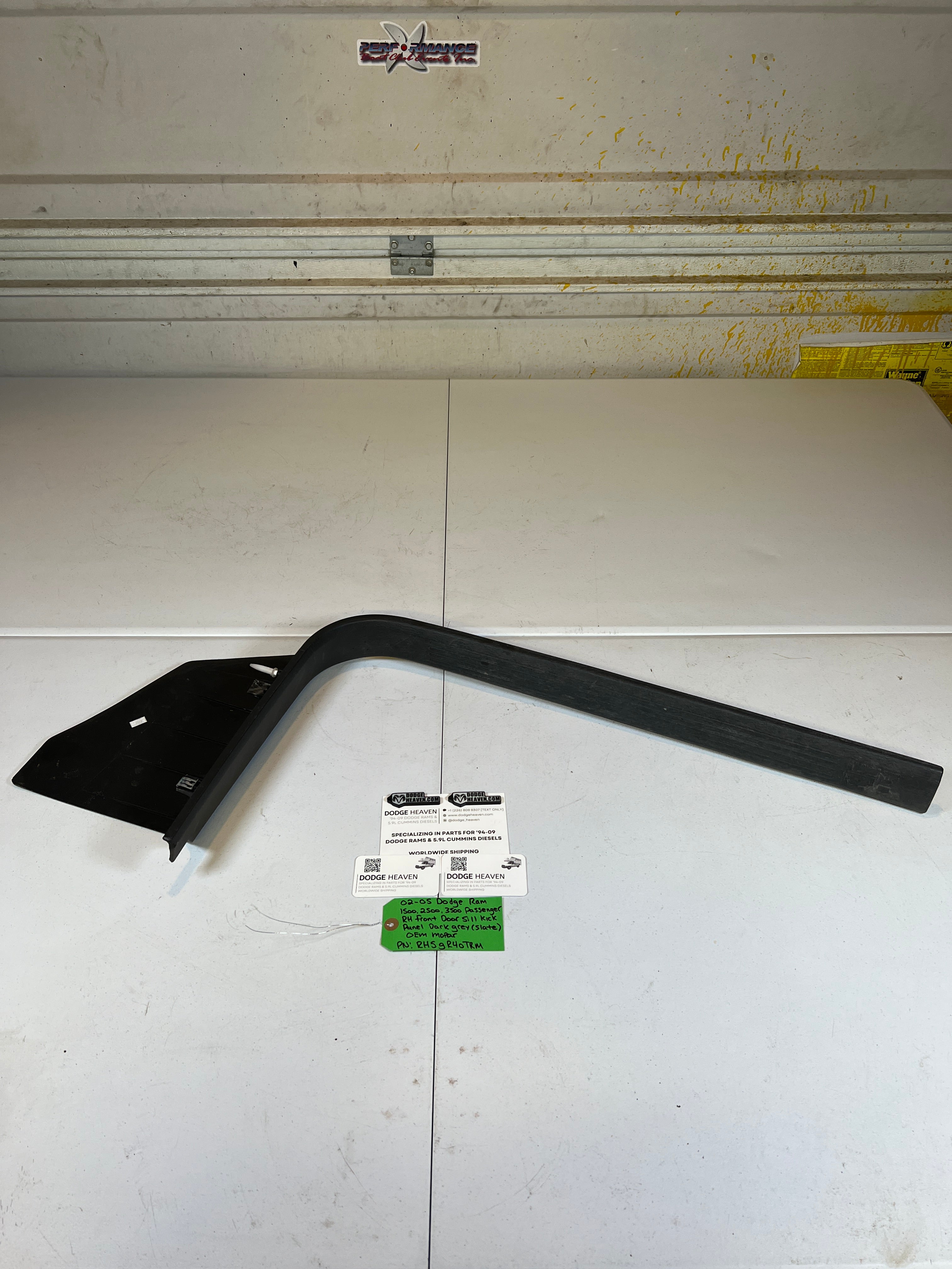 2002-2005 Dodge Ram Front Door Sill Kick Panel Scuff Trim RH Dark Grey