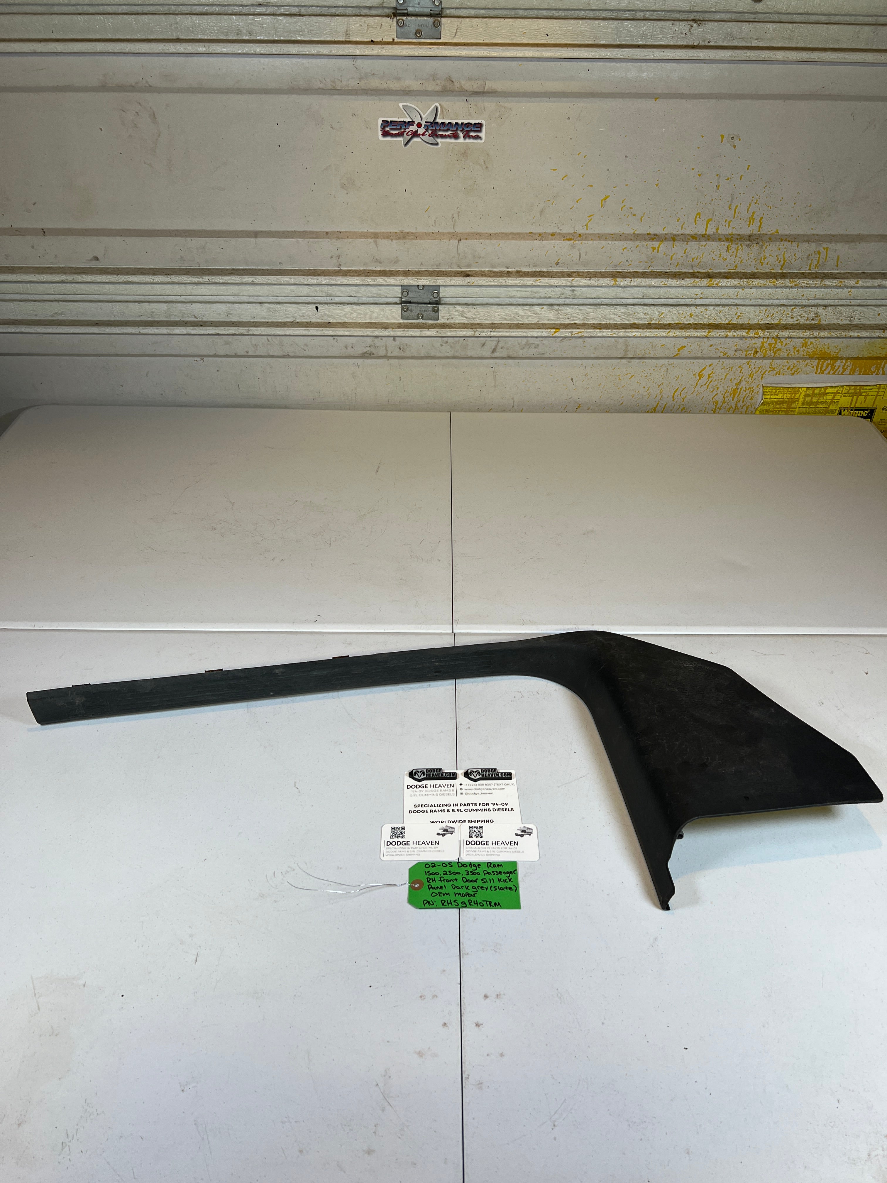 2002-2005 Dodge Ram Front Door Sill Kick Panel Scuff Trim RH Dark Grey