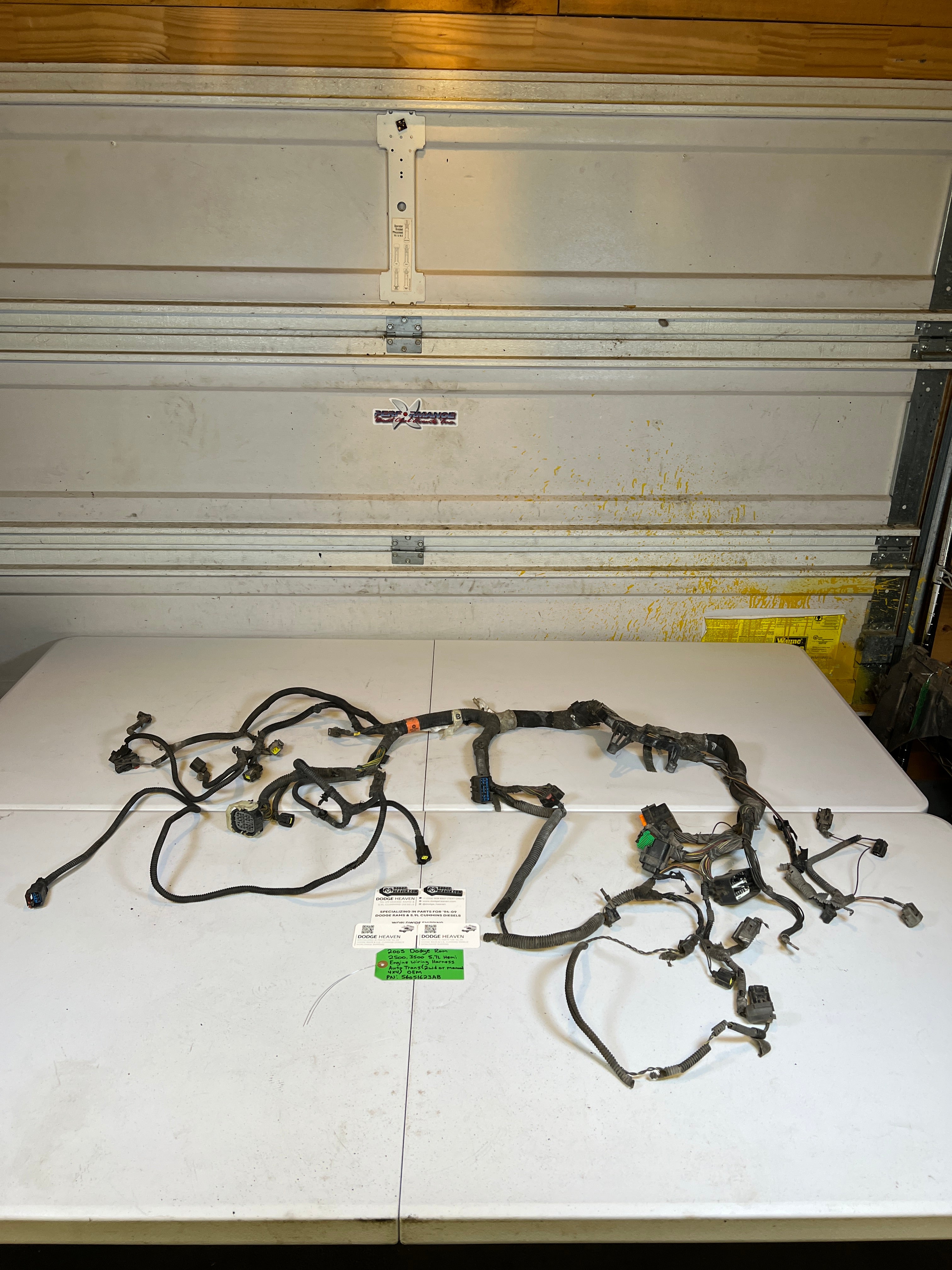 2005-2005 Dodge Ram 2500 3500 5.7L Hemi Engine Wiring Harness