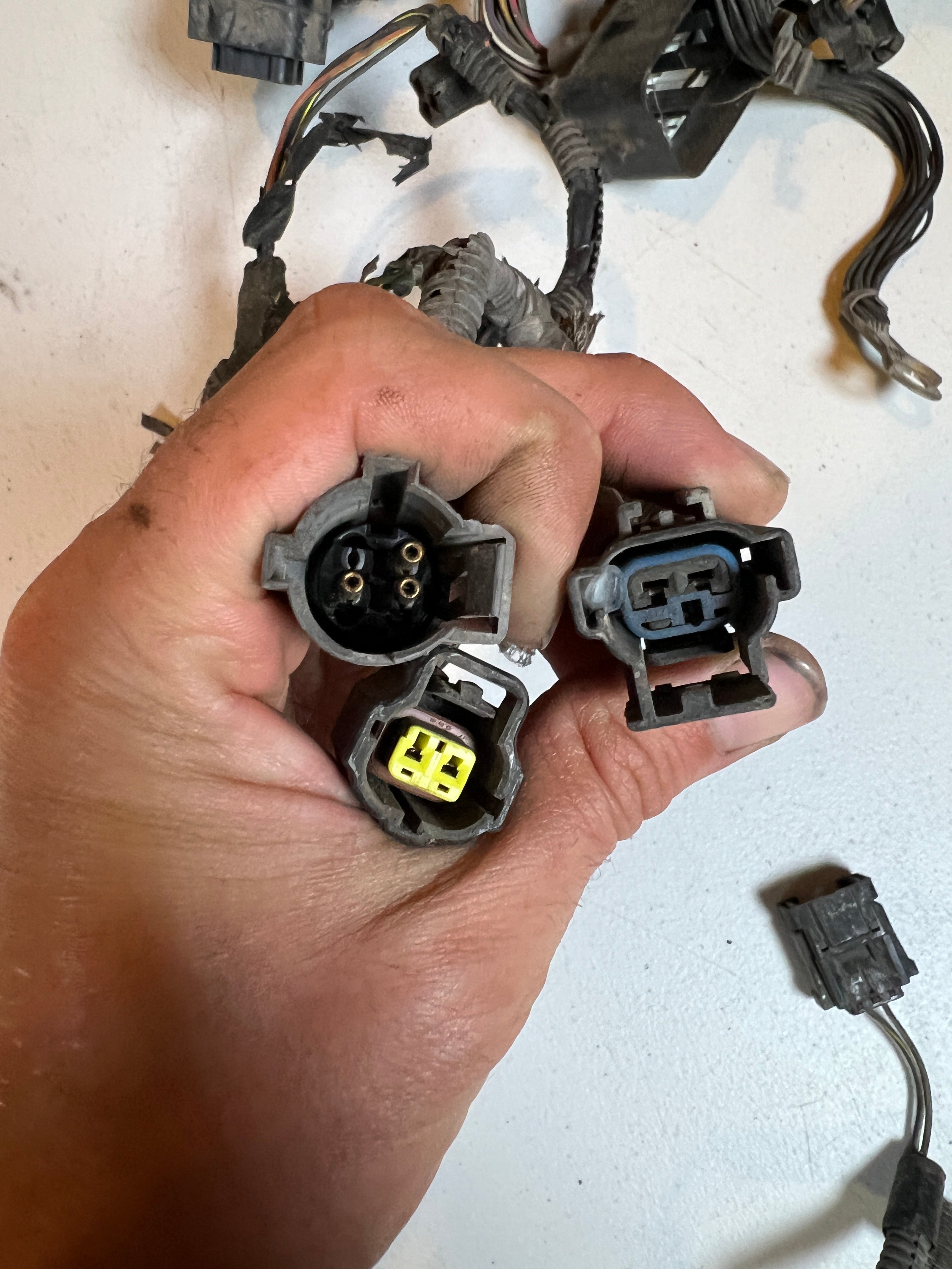 2005-2005 Dodge Ram 2500 3500 5.7L Hemi Engine Wiring Harness