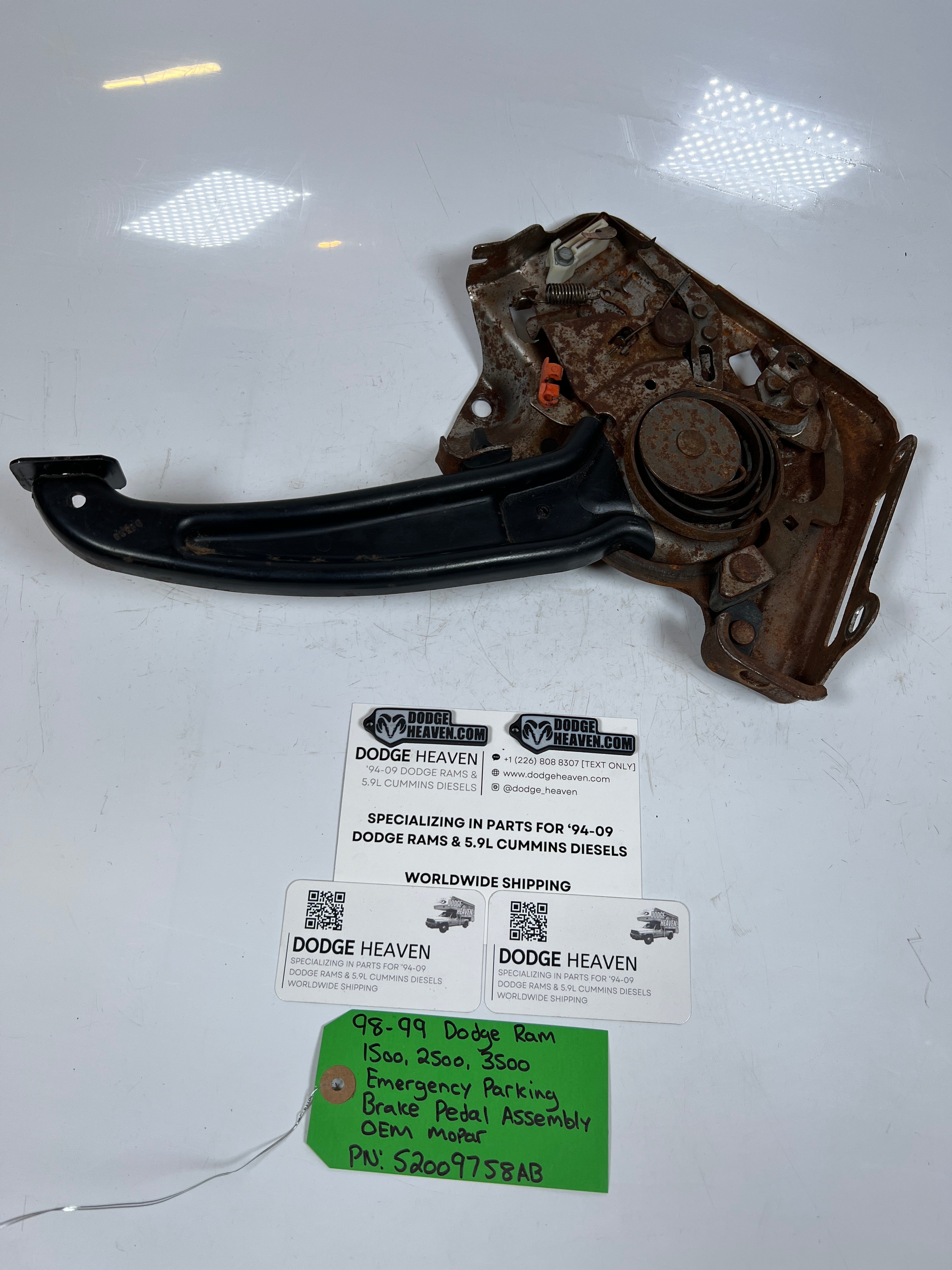 1998-1999 Dodge Ram Emergency Parking Brake Pedal Assembly