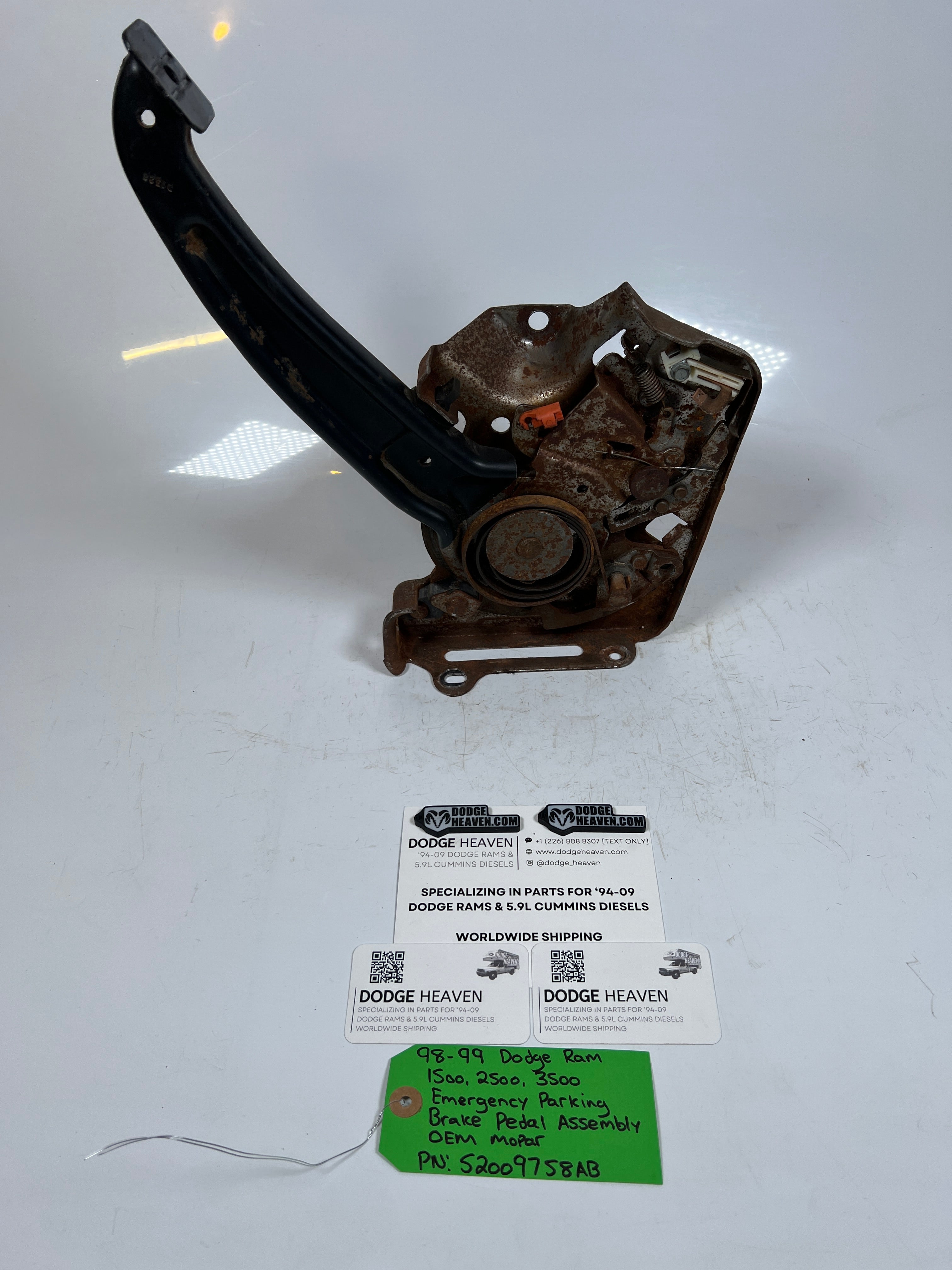 1998-1999 Dodge Ram Emergency Parking Brake Pedal Assembly