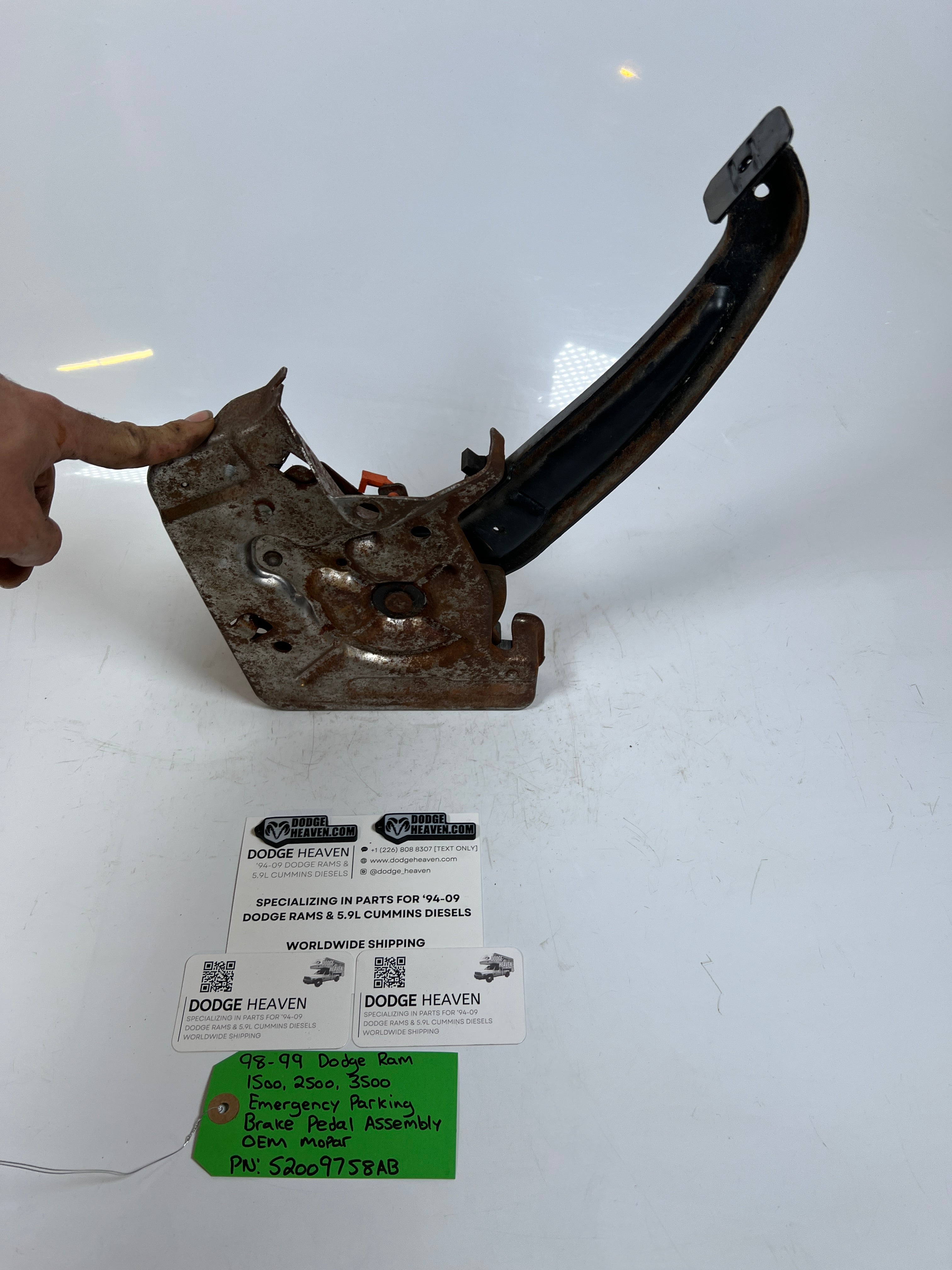 1998-1999 Dodge Ram Emergency Parking Brake Pedal Assembly