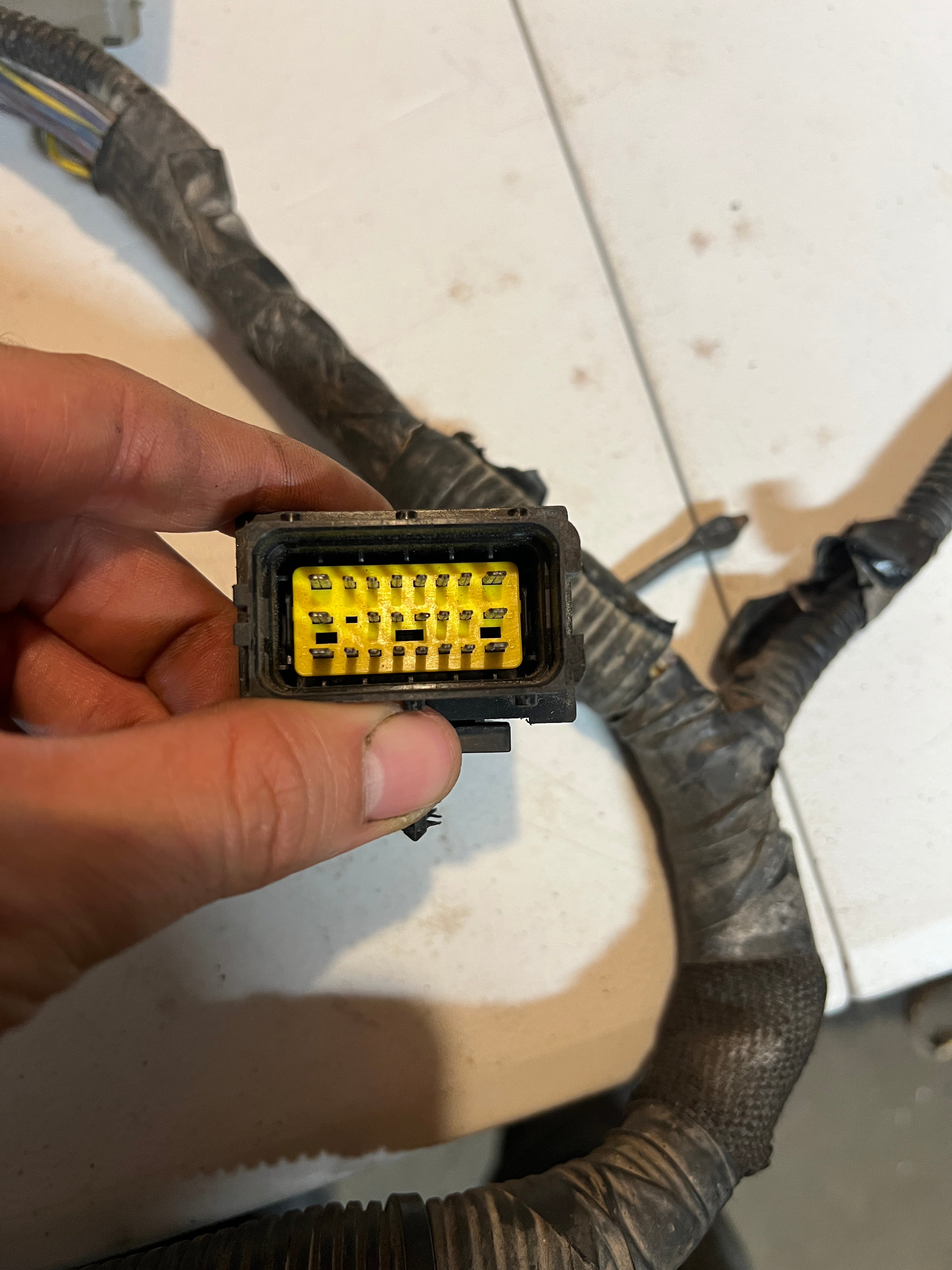 2004-2004 Dodge Ram 5.7L Hemi Head Lamp to Dash Engine Bay Wiring Harness