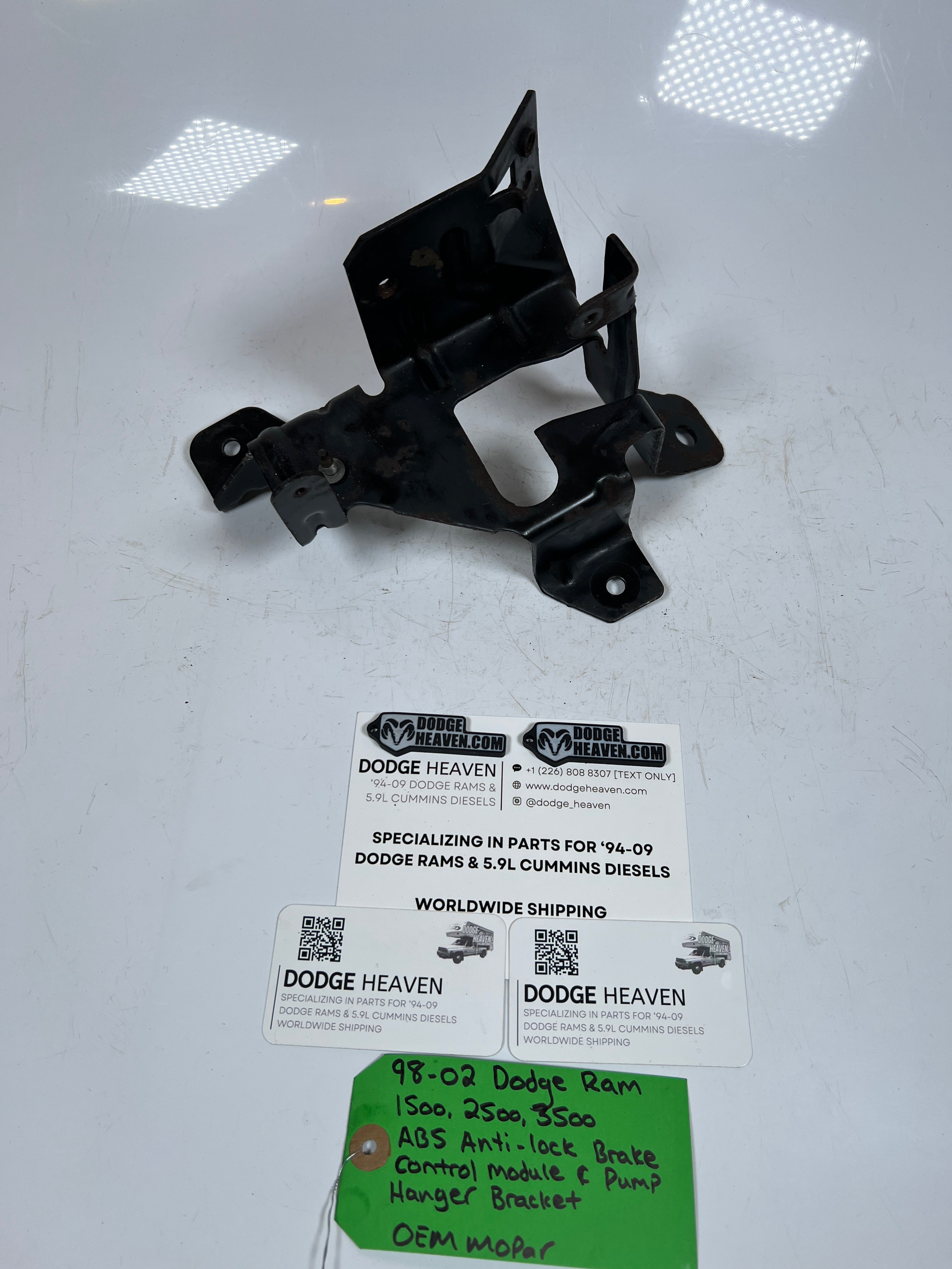 1998-2002 Dodge Ram ABS Anti-Lock Brake Control Module & Pump Bracket