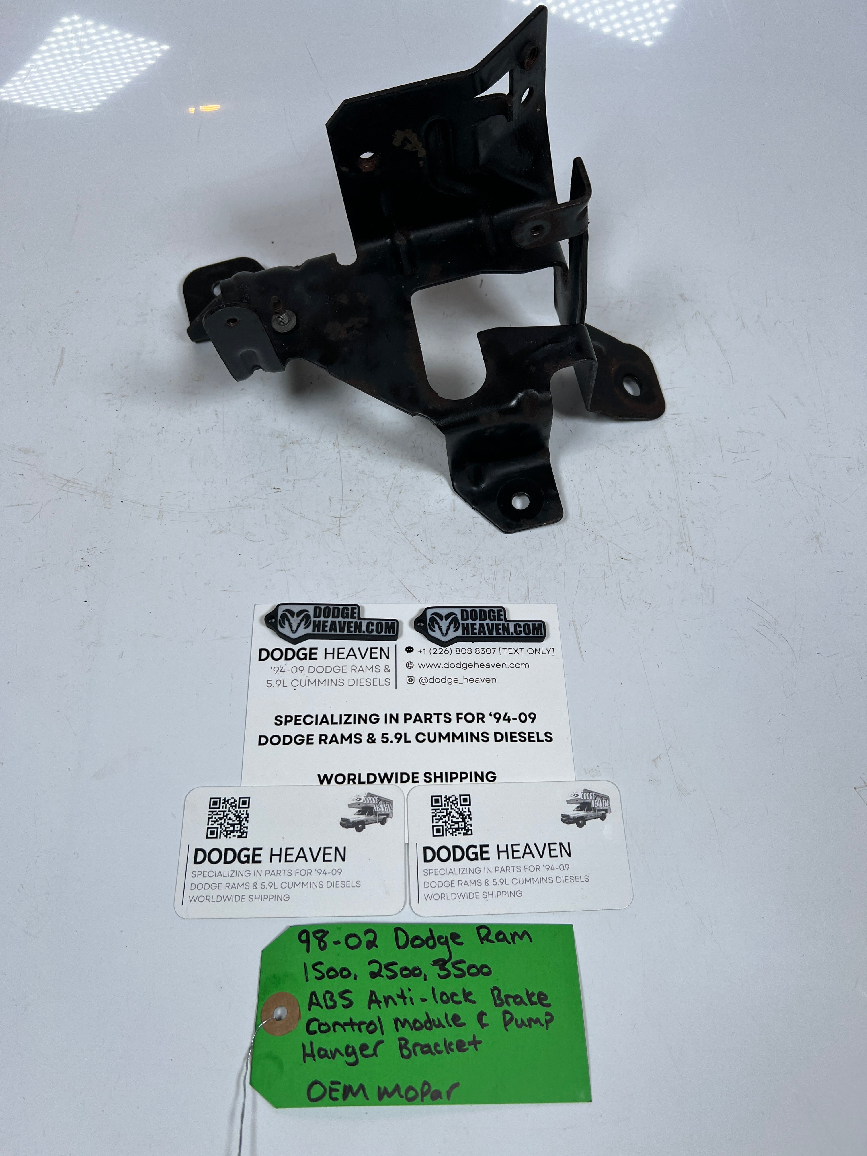 1998-2002 Dodge Ram ABS Anti-Lock Brake Control Module & Pump Bracket