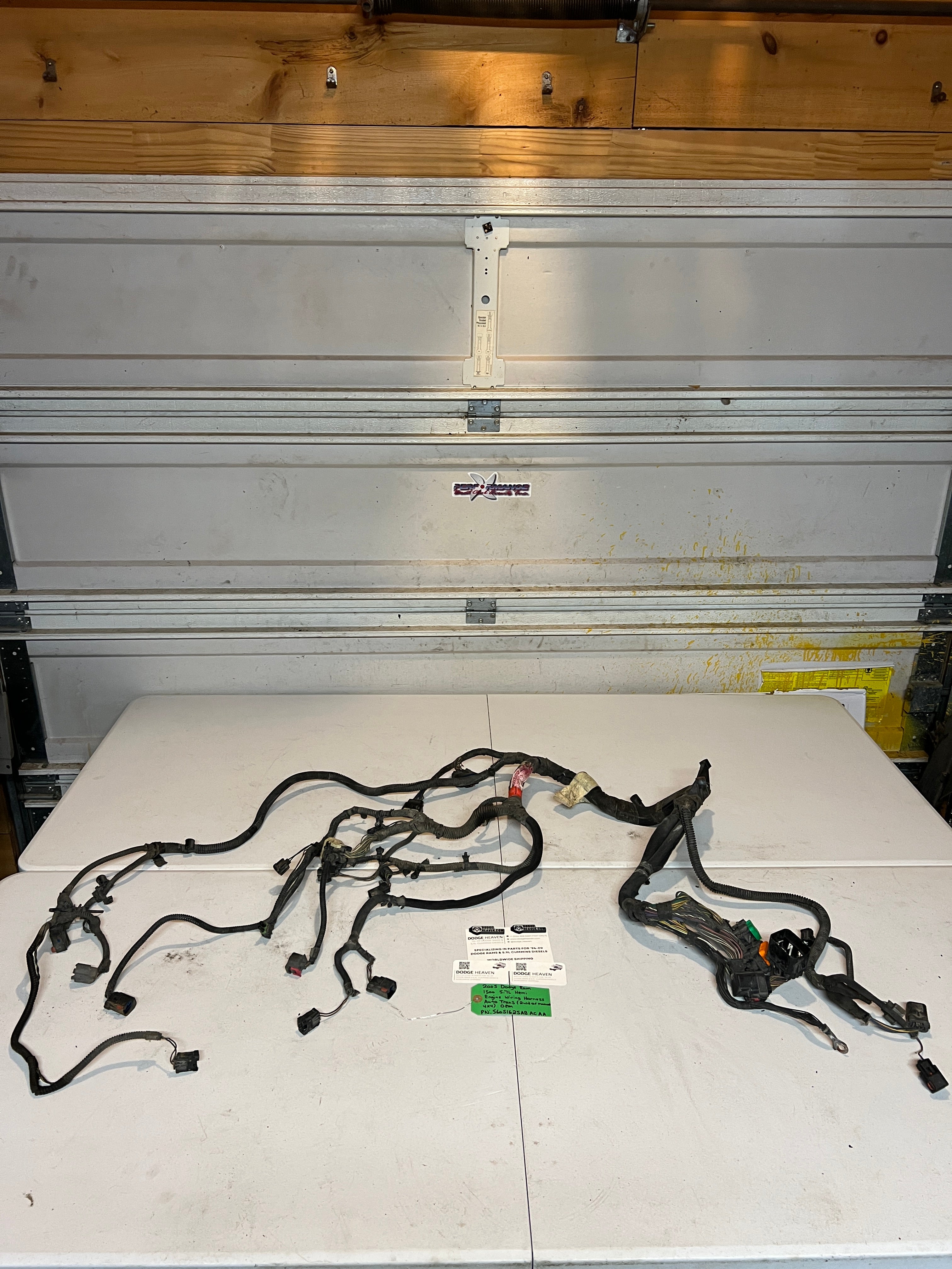 2005-2005 Dodge Ram 1500 5.7L Hemi Engine Wiring Harness Auto Trans