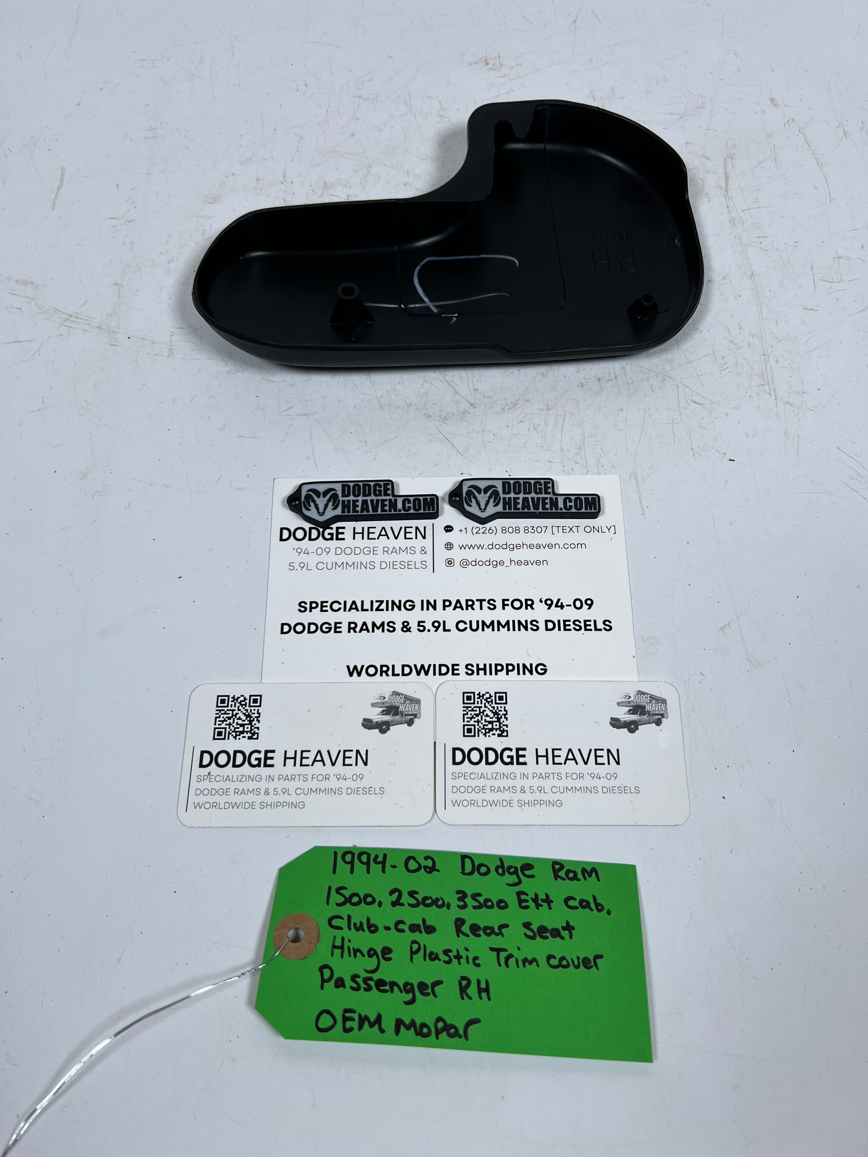 1994-2002 Dodge Ram Ext / Club Cab Rear Seat Hinge Trim Cover Passenger RH