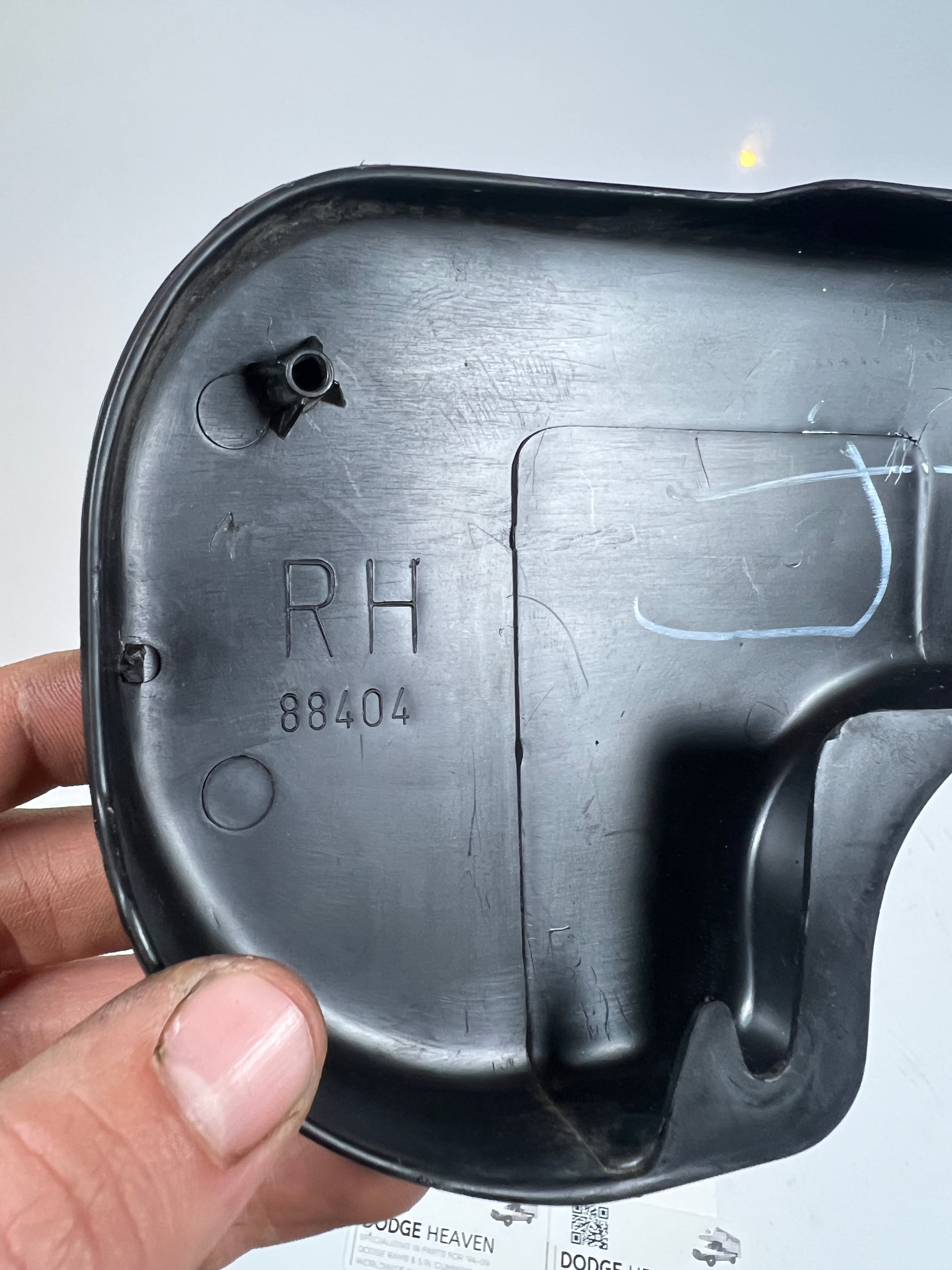 1994-2002 Dodge Ram Ext / Club Cab Rear Seat Hinge Trim Cover Passenger RH