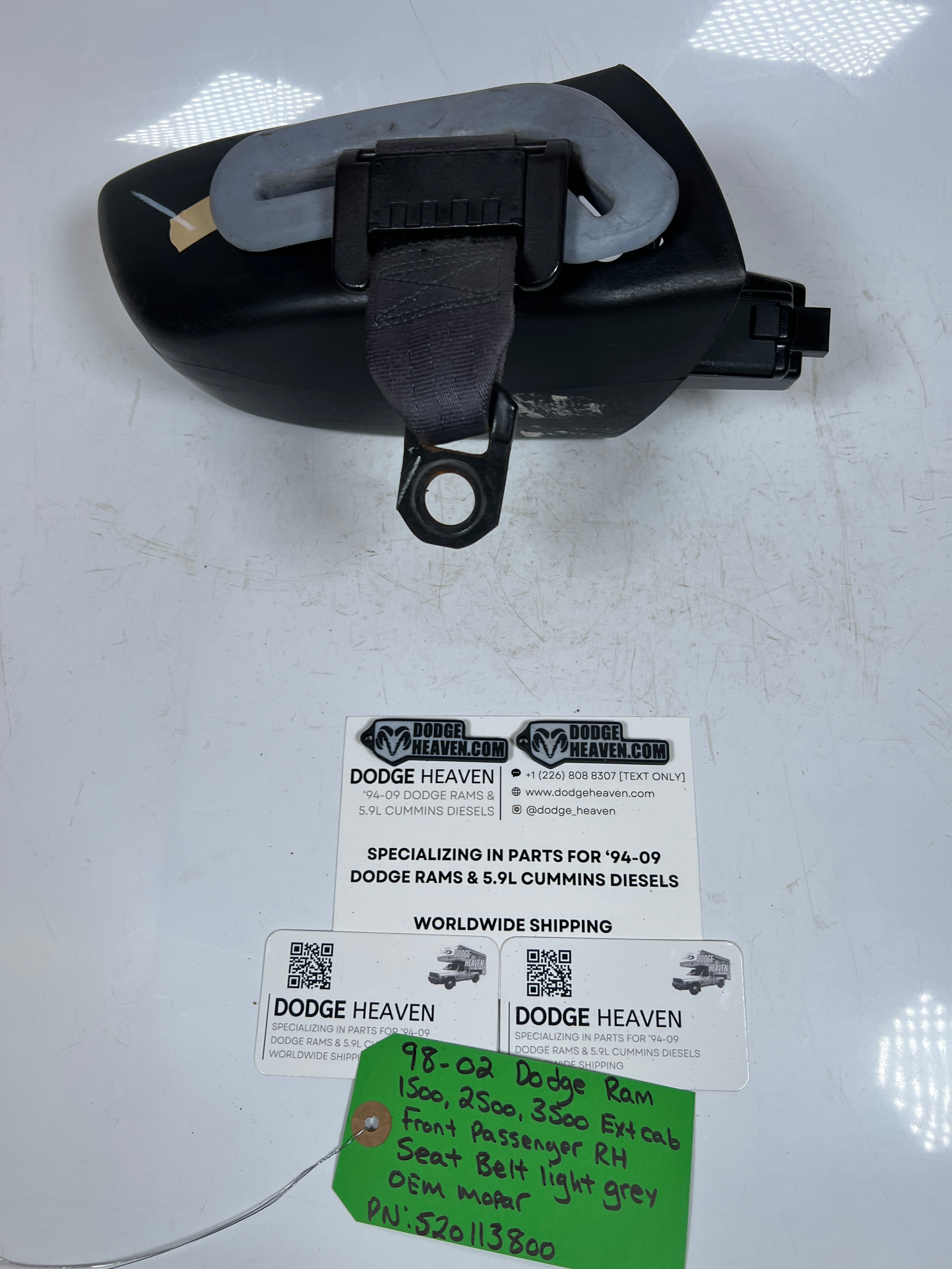 1998-2002 Dodge Ram 1500-3500 Front Passenger Seat Belt Ext Cab Light Grey