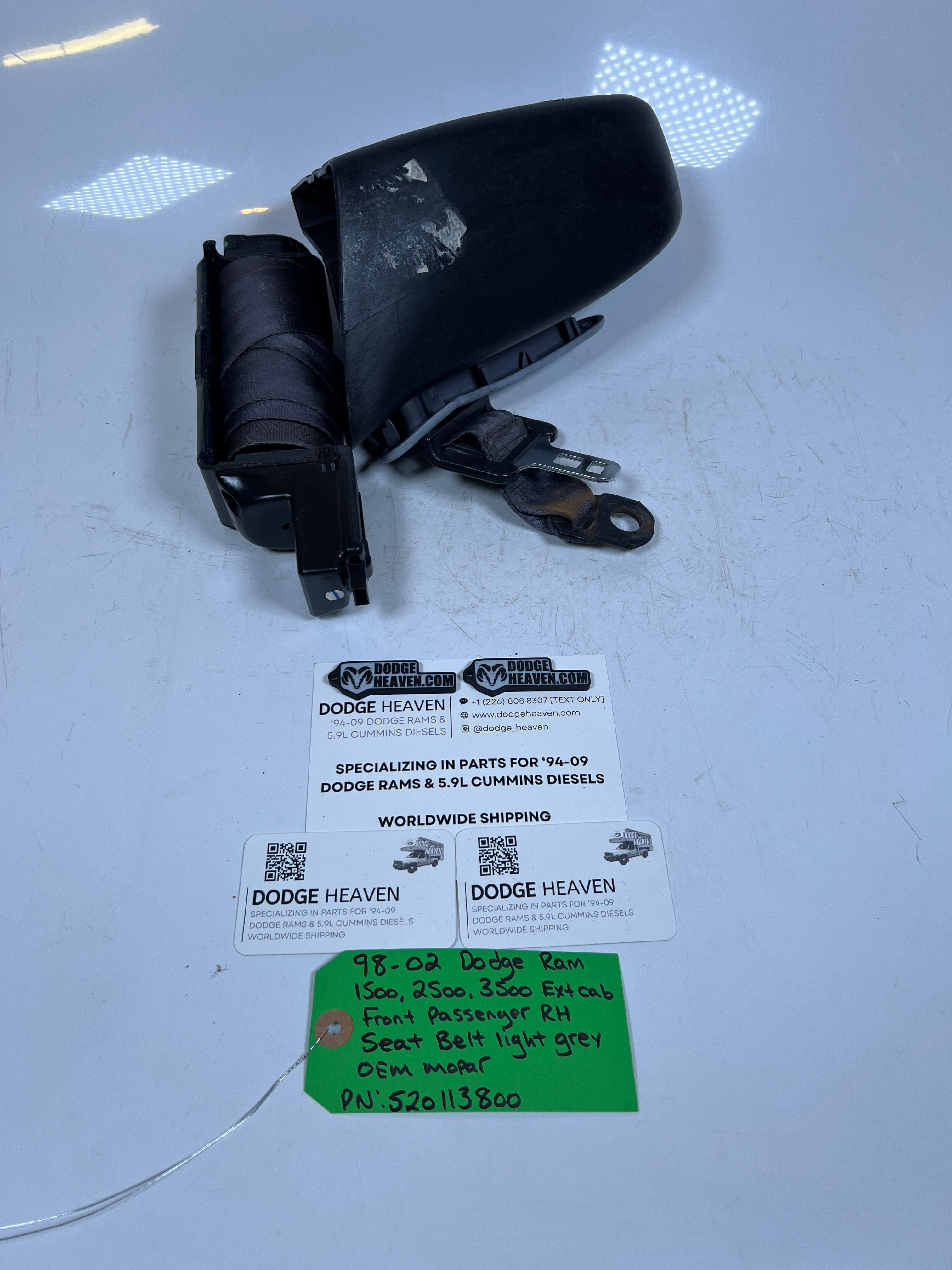 1998-2002 Dodge Ram 1500-3500 Front Passenger Seat Belt Ext Cab Light Grey