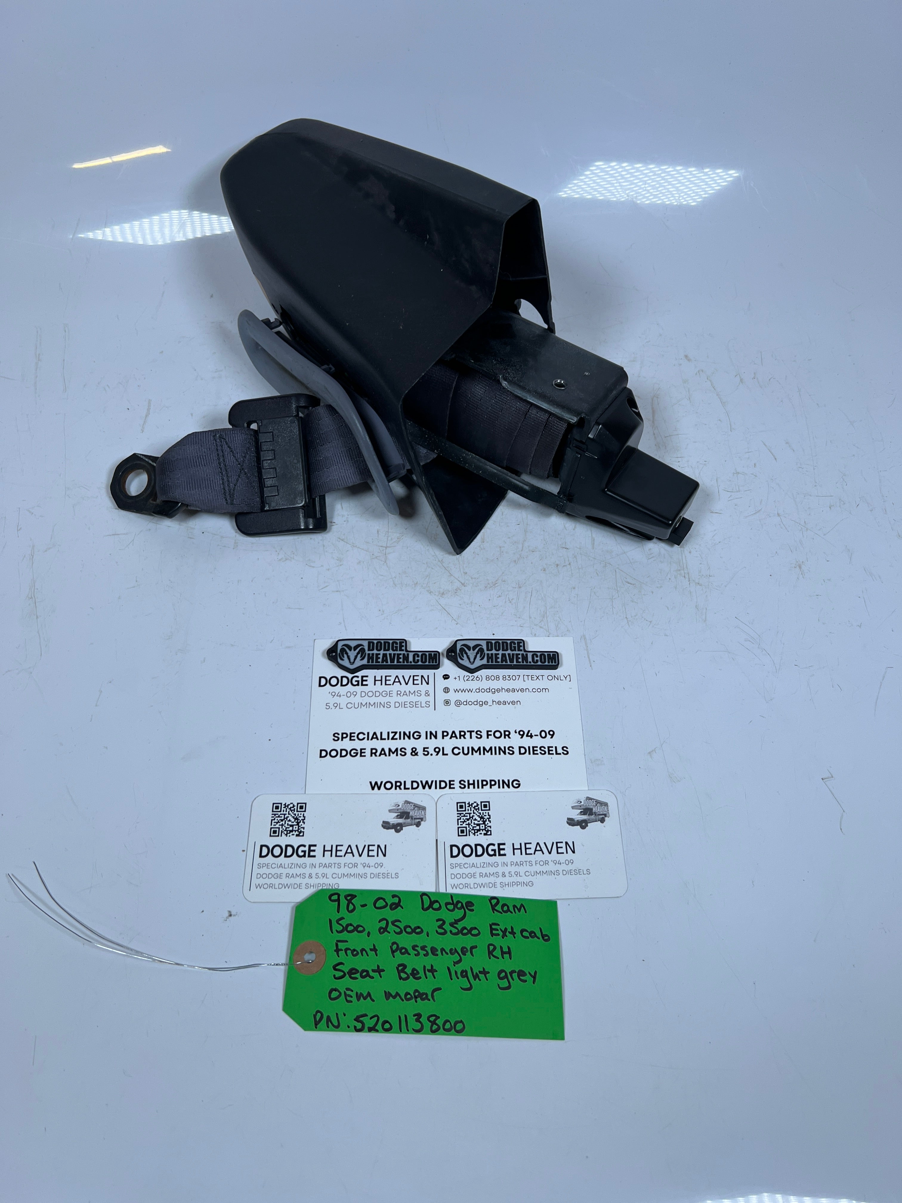 1998-2002 Dodge Ram 1500-3500 Front Passenger Seat Belt Ext Cab Light Grey