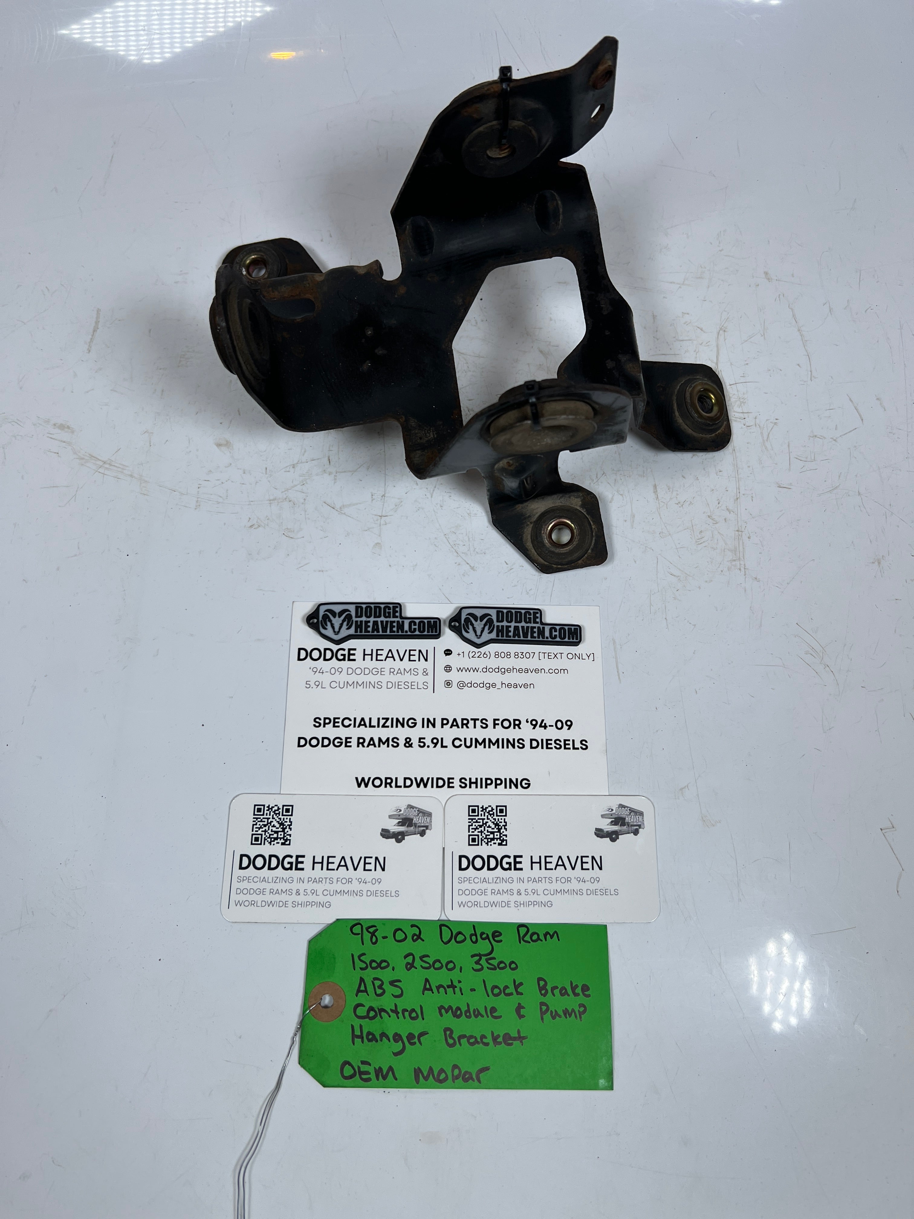 1998-2002 Dodge Ram ABS Anti-Lock Brake Module & Pump Bracket