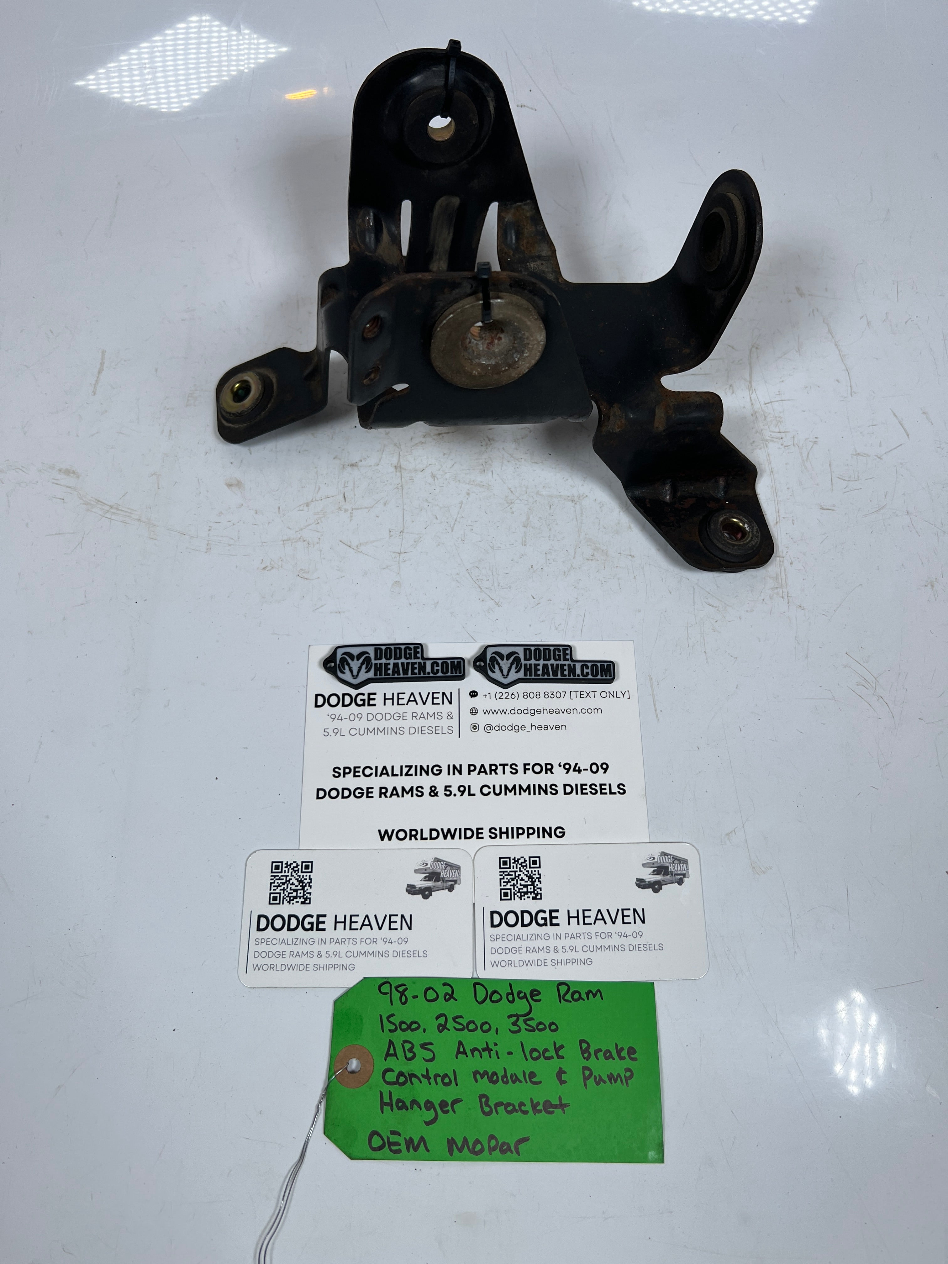 1998-2002 Dodge Ram ABS Anti-Lock Brake Module & Pump Bracket