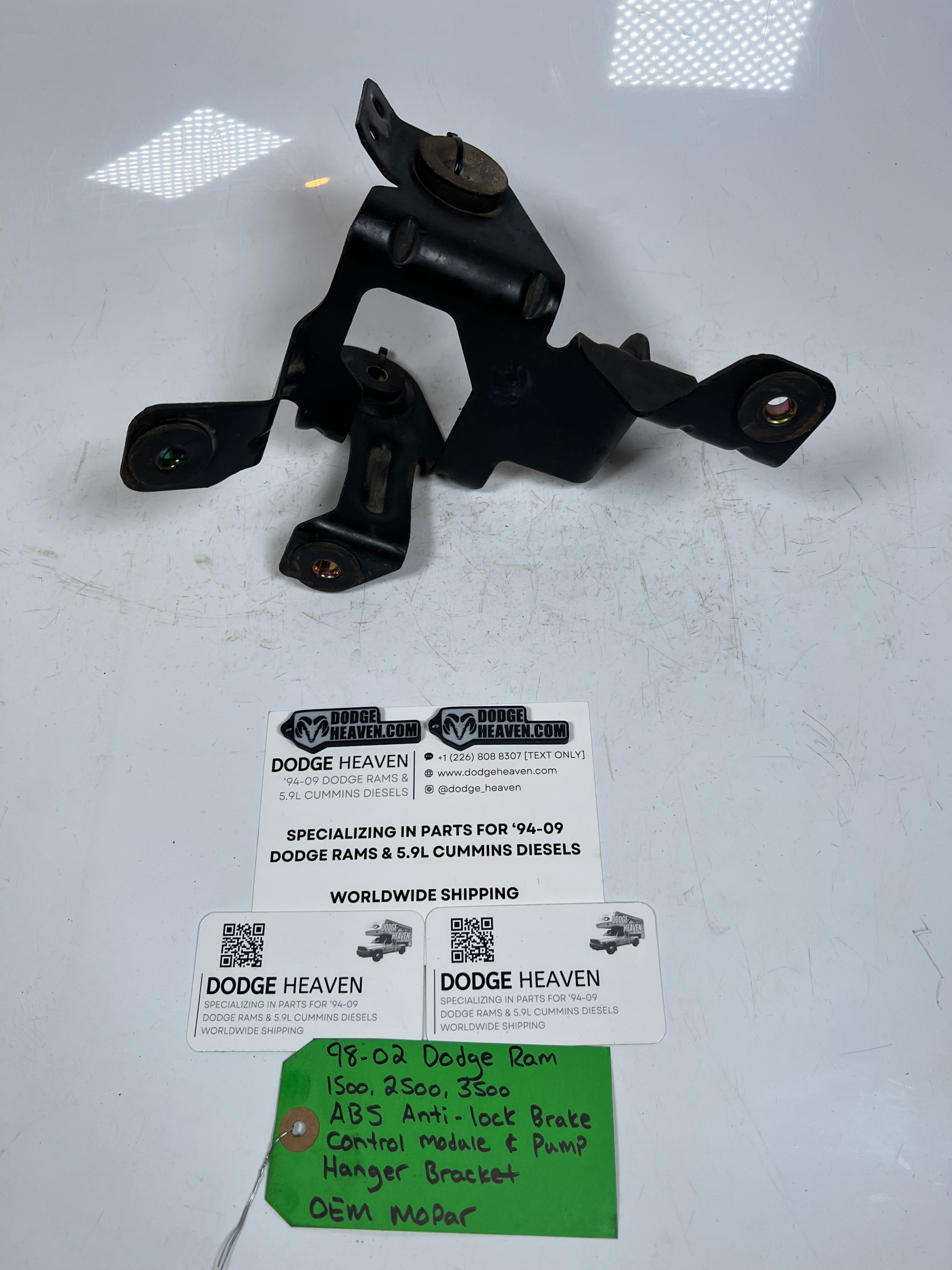 1998-2002 Dodge Ram ABS Anti-Lock Brake Module & Pump Bracket