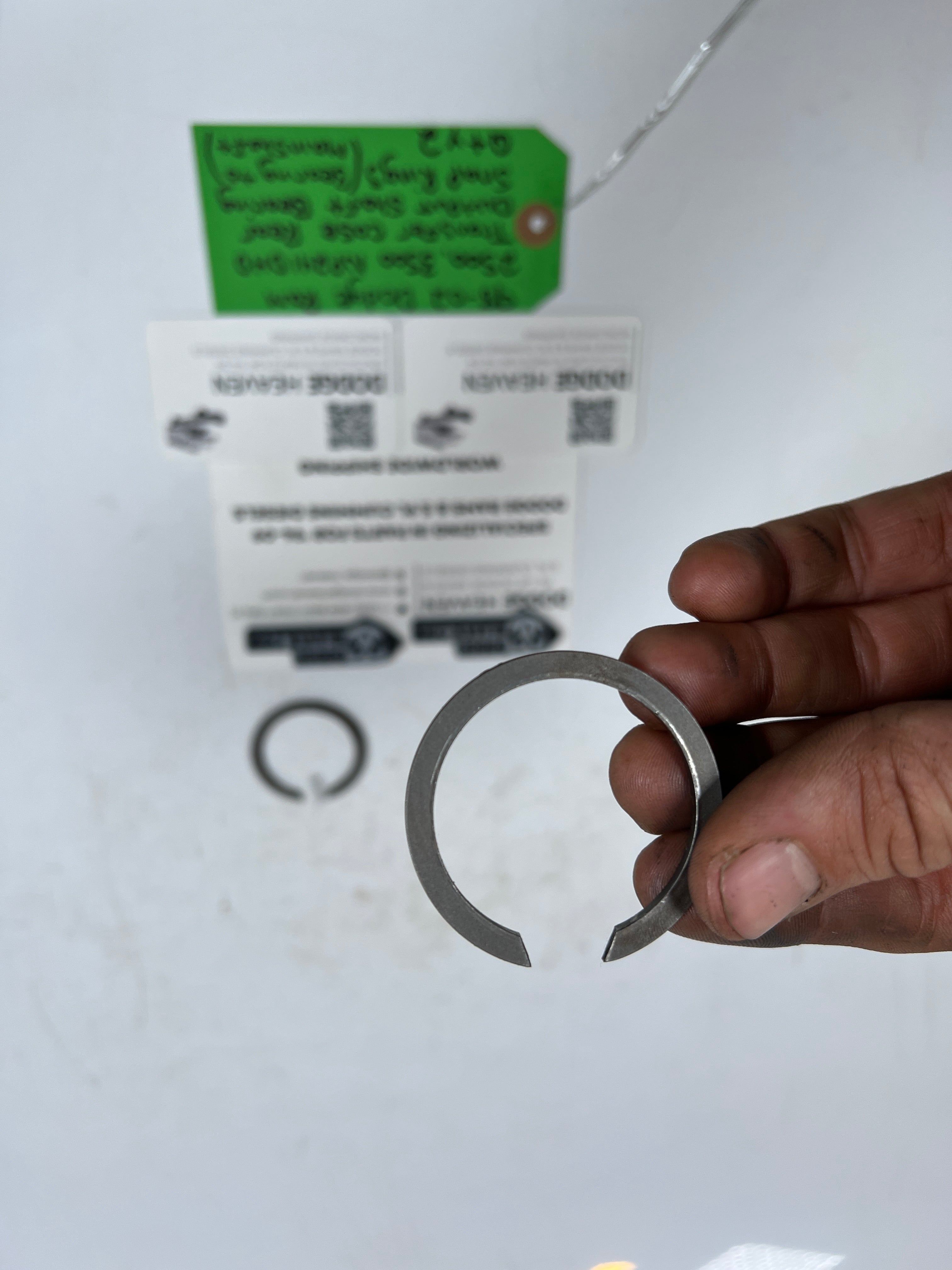 1998-2002 Dodge Ram NP241DHD Transfer Case Rear Output Shaft Bearing Snap Rings