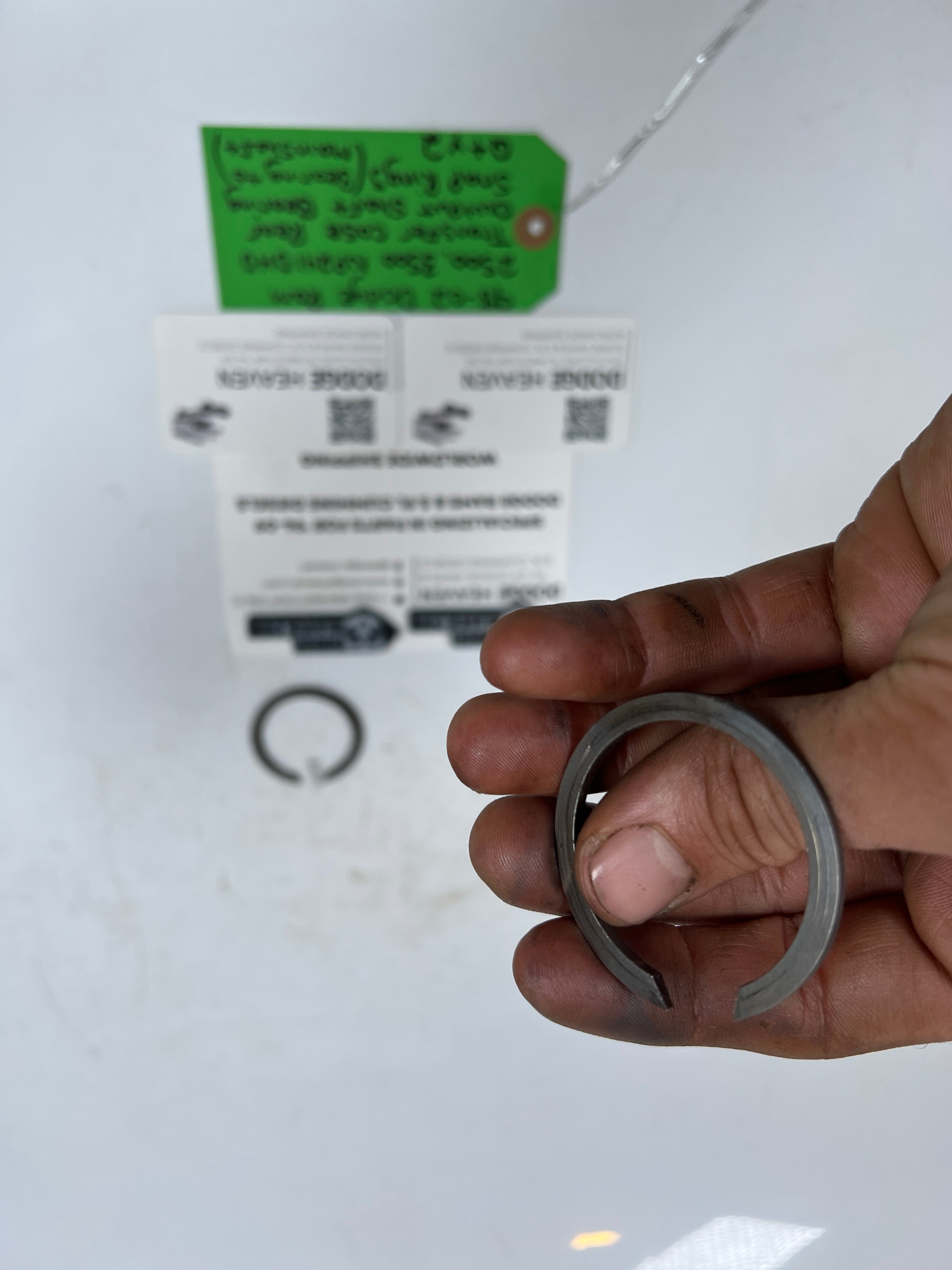 1998-2002 Dodge Ram NP241DHD Transfer Case Rear Output Shaft Bearing Snap Rings