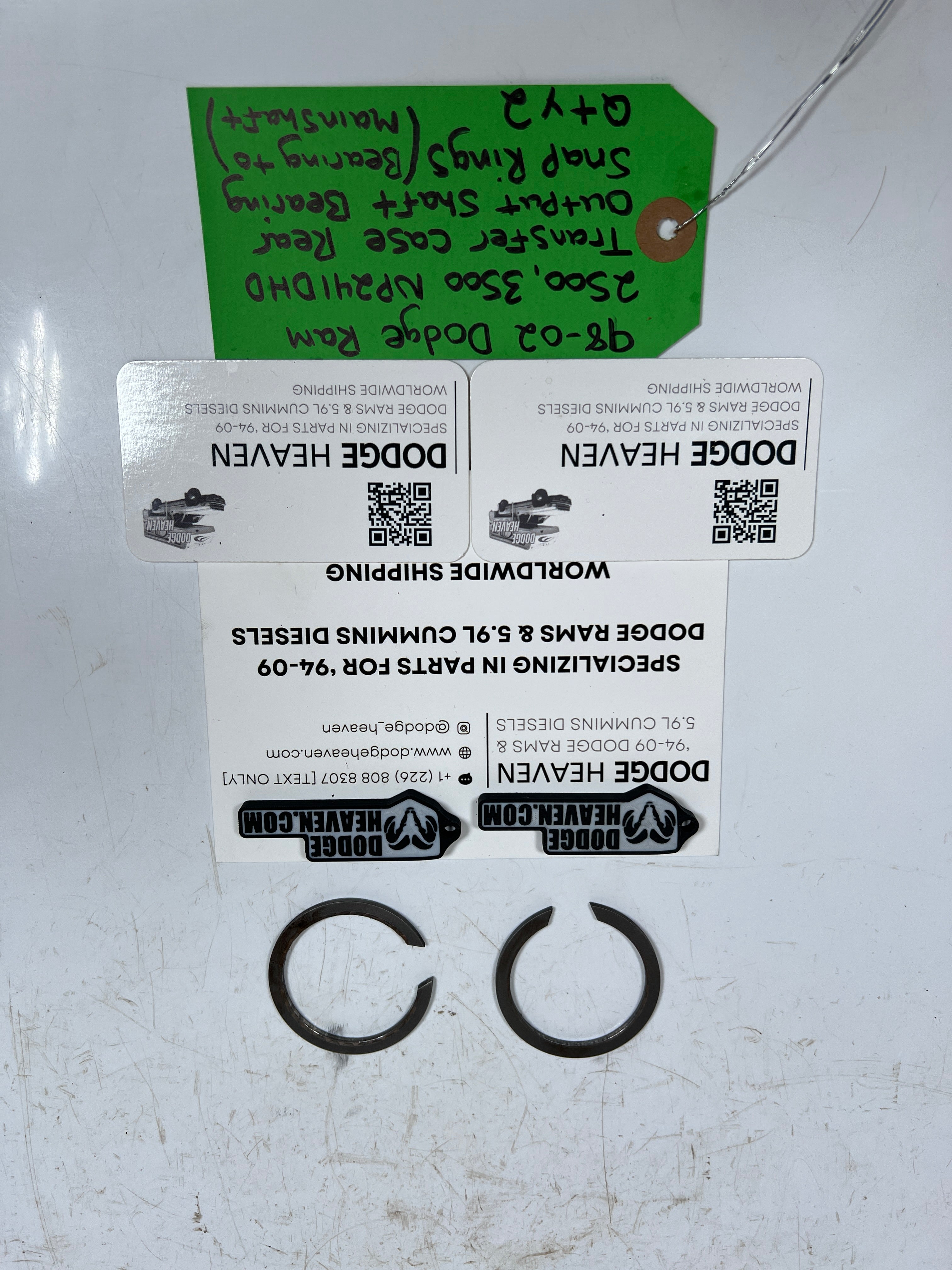 1998-2002 Dodge Ram NP241DHD Transfer Case Rear Output Shaft Bearing Snap Rings