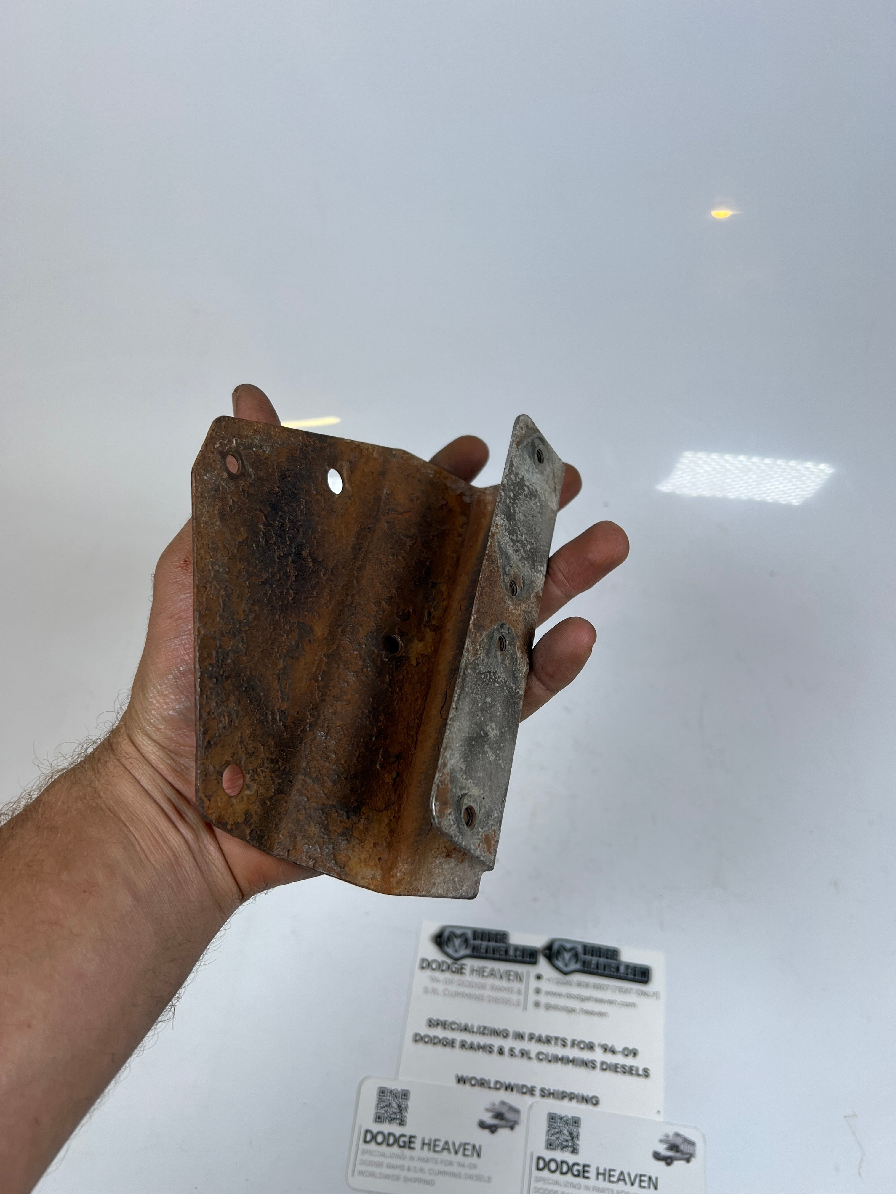 2003-2005 Dodge Ram 5.9L Cummins RH Battery Tray Solenoid Bracket