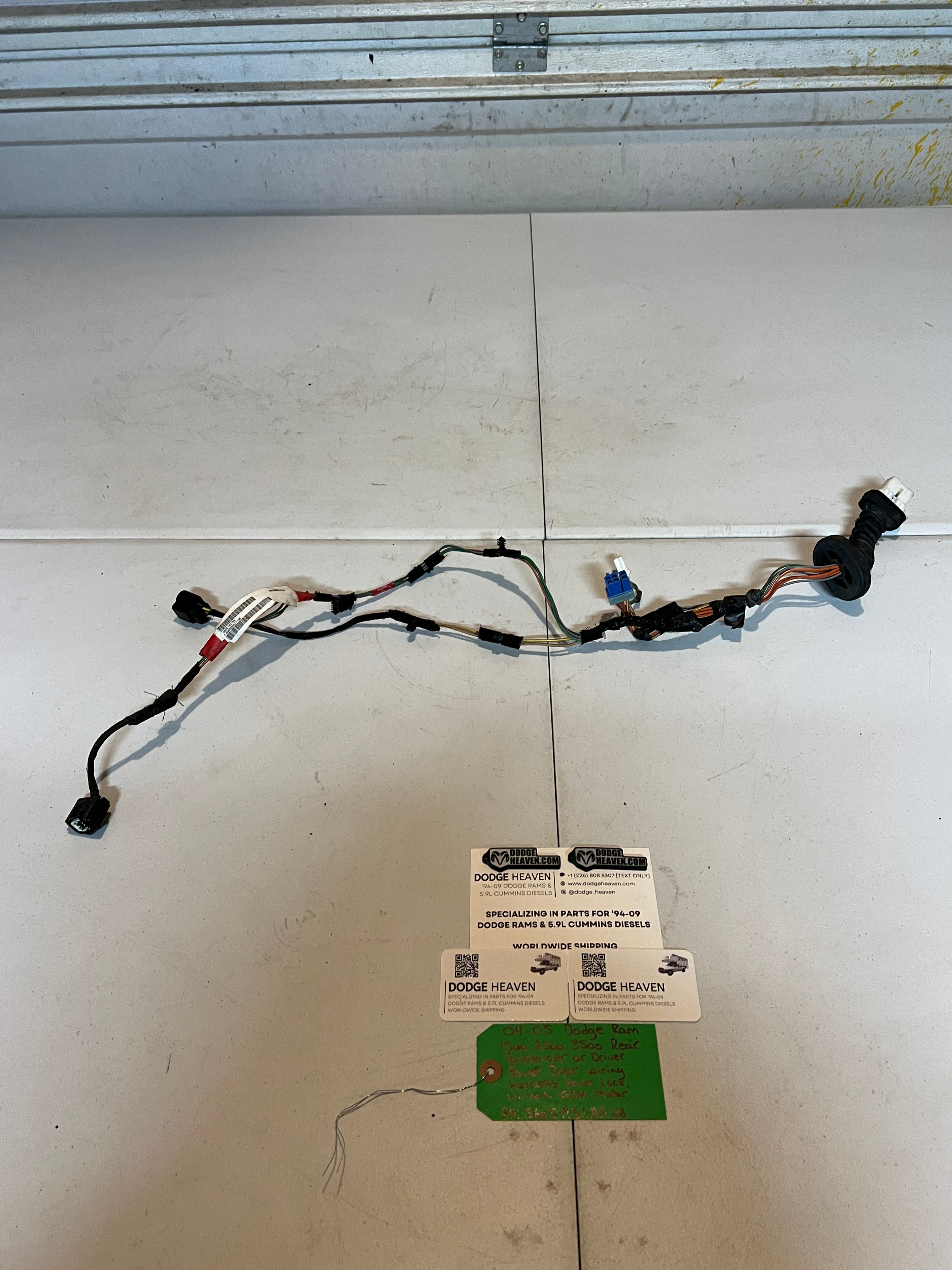 2004-2005 Dodge Ram 1500-3500 Rear LH or RH Power Door Wiring