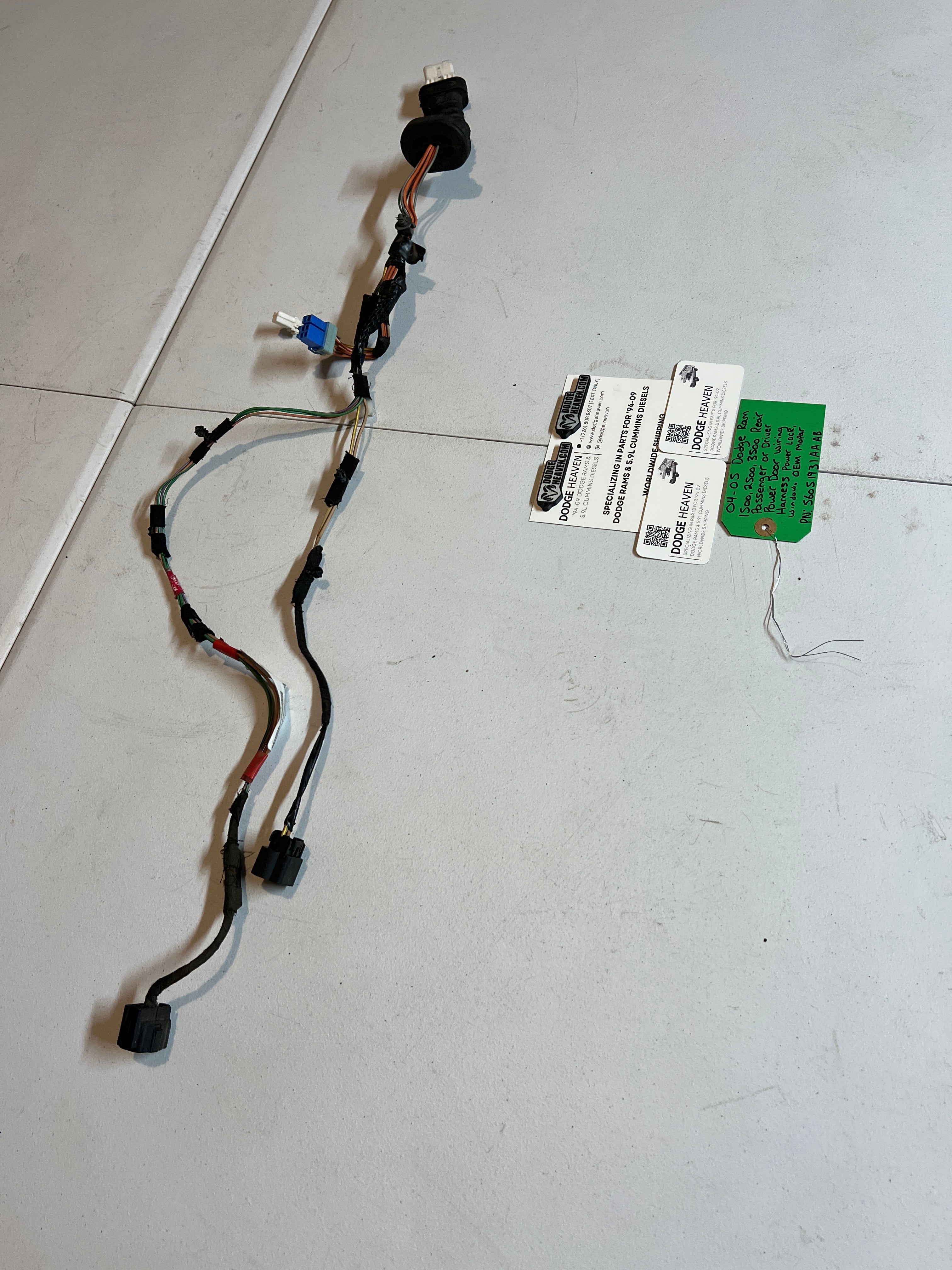2004-2005 Dodge Ram 1500-3500 Rear LH or RH Power Door Wiring