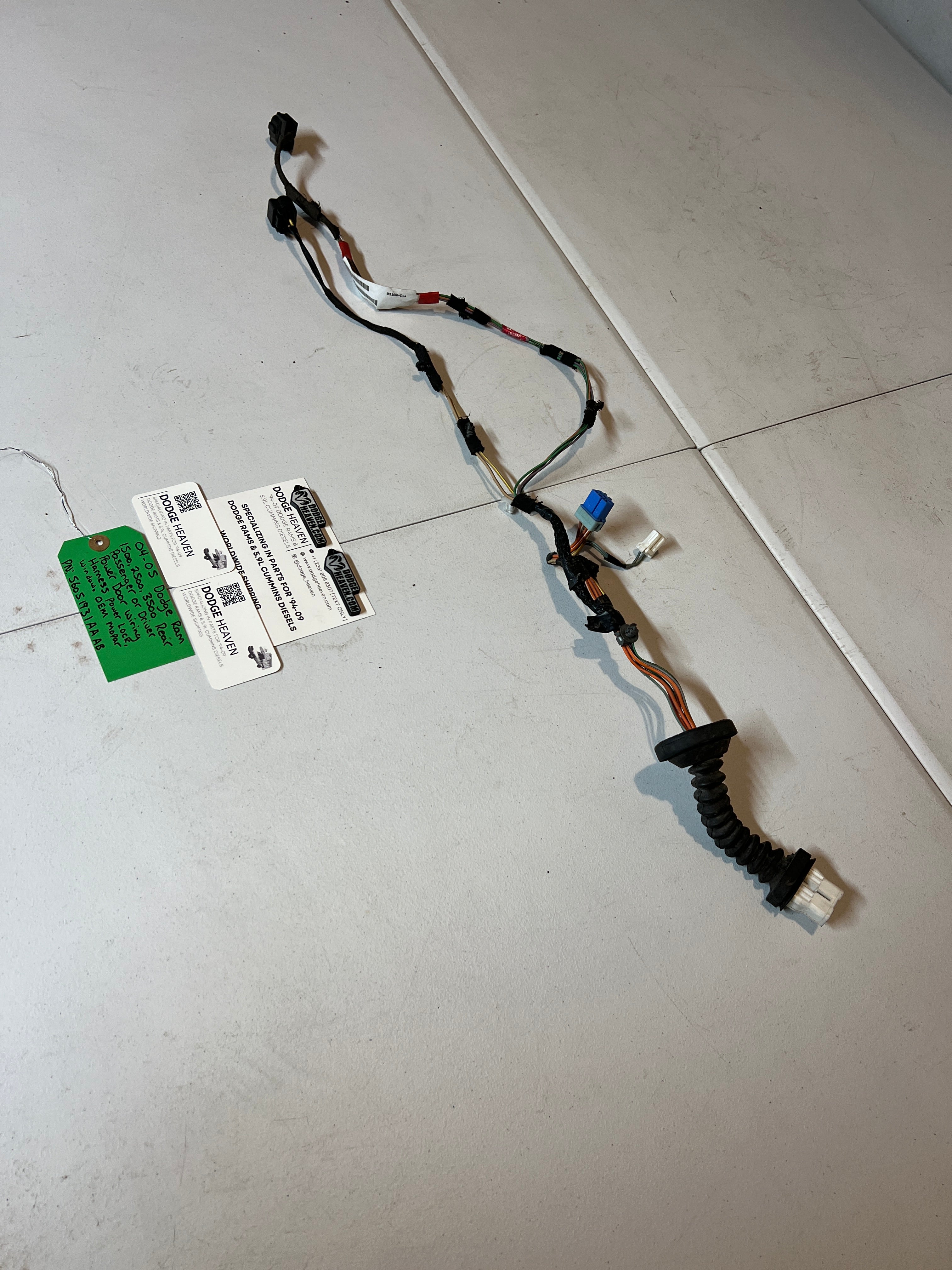 2004-2005 Dodge Ram 1500-3500 Rear LH or RH Power Door Wiring