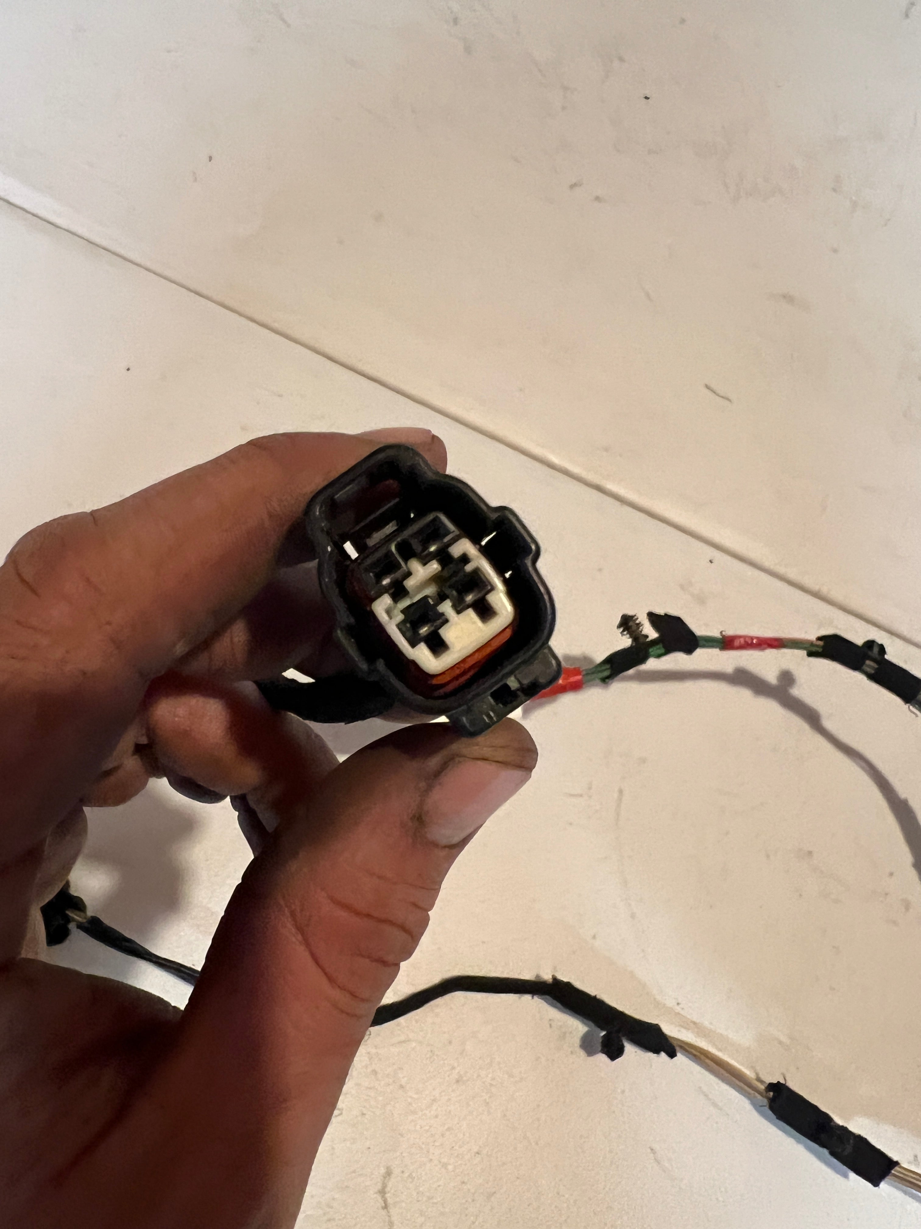 2004-2005 Dodge Ram 1500-3500 Rear LH or RH Power Door Wiring