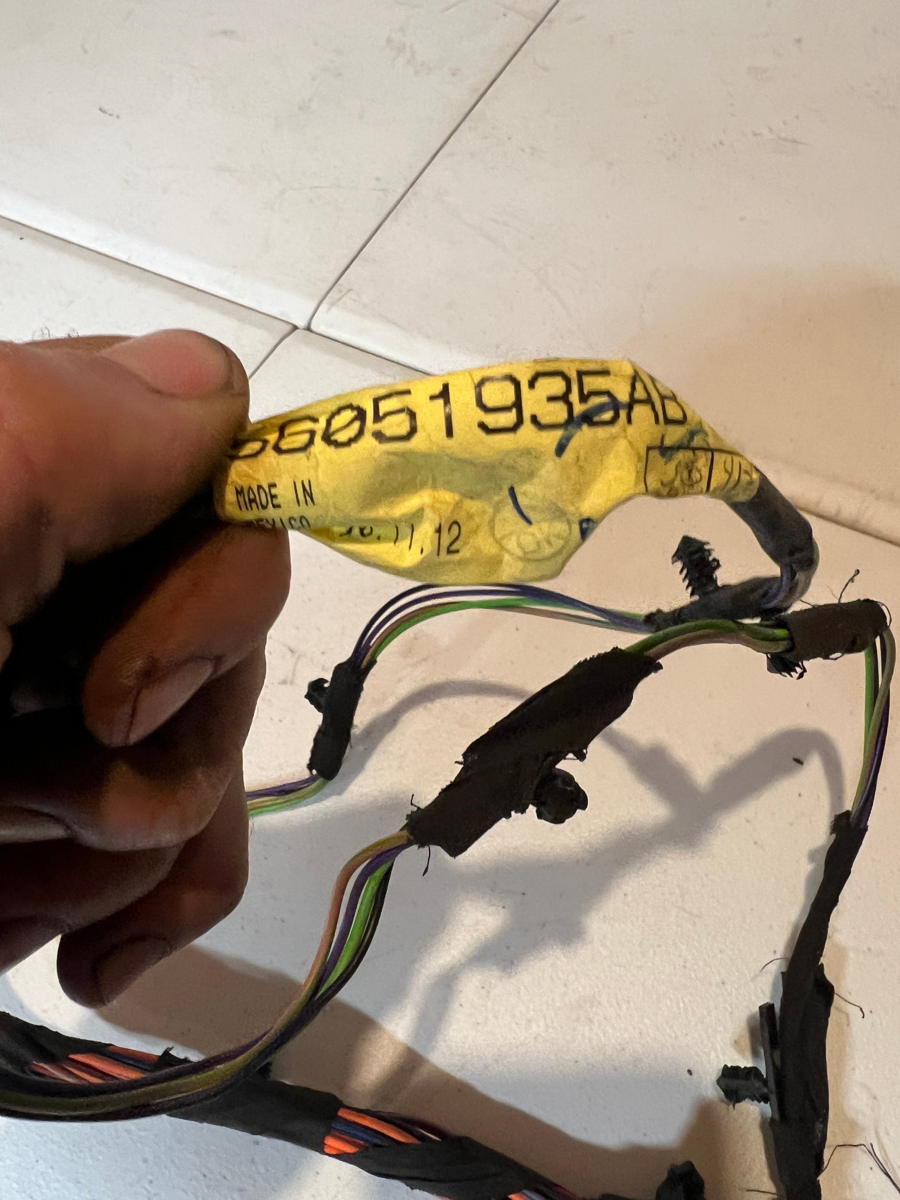 2004-2005 Dodge Ram Front Driver Power Door Wiring Harness