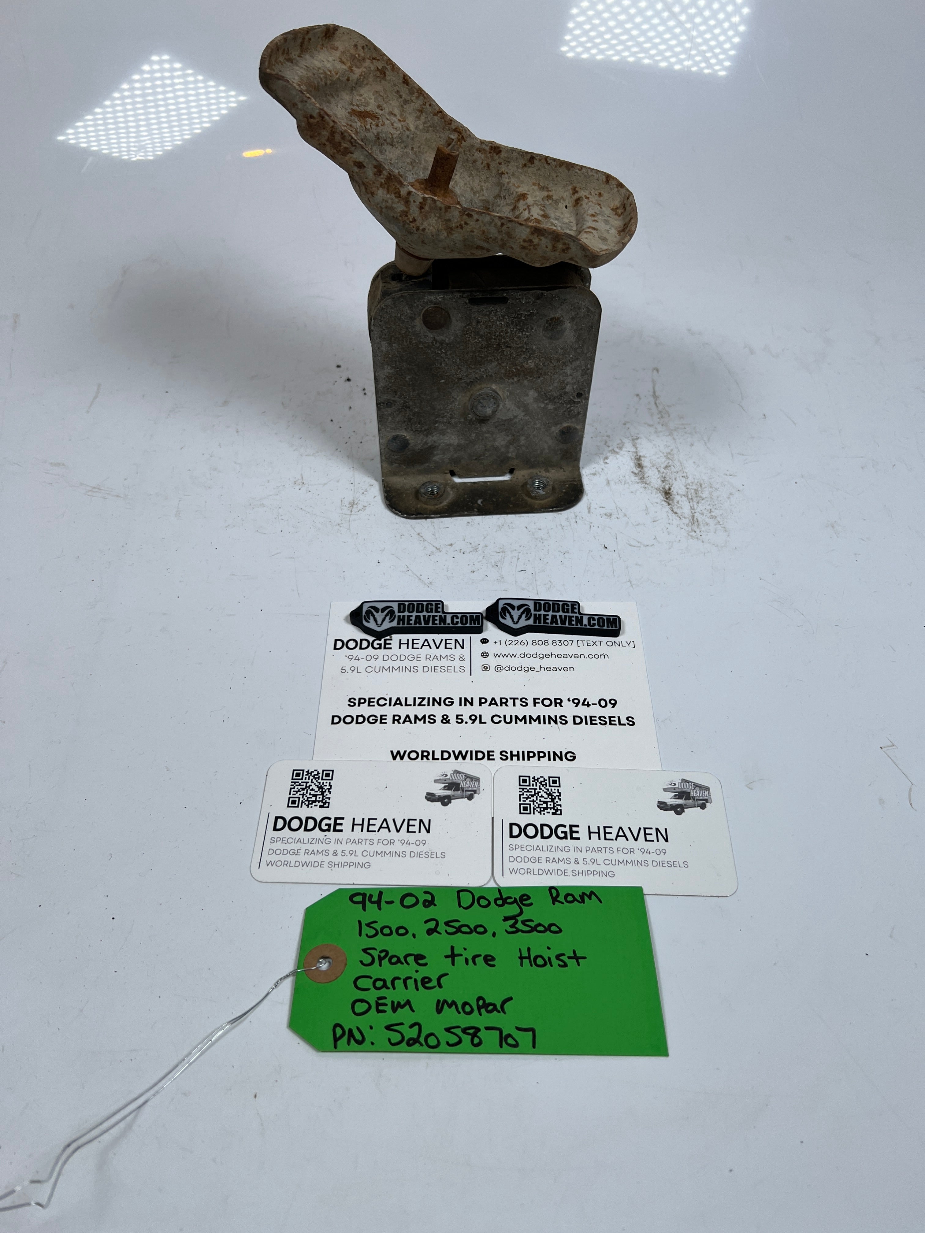 1994-2002 Dodge Ram 1500-3500 Spare Tire Hoist / Winch Carrier