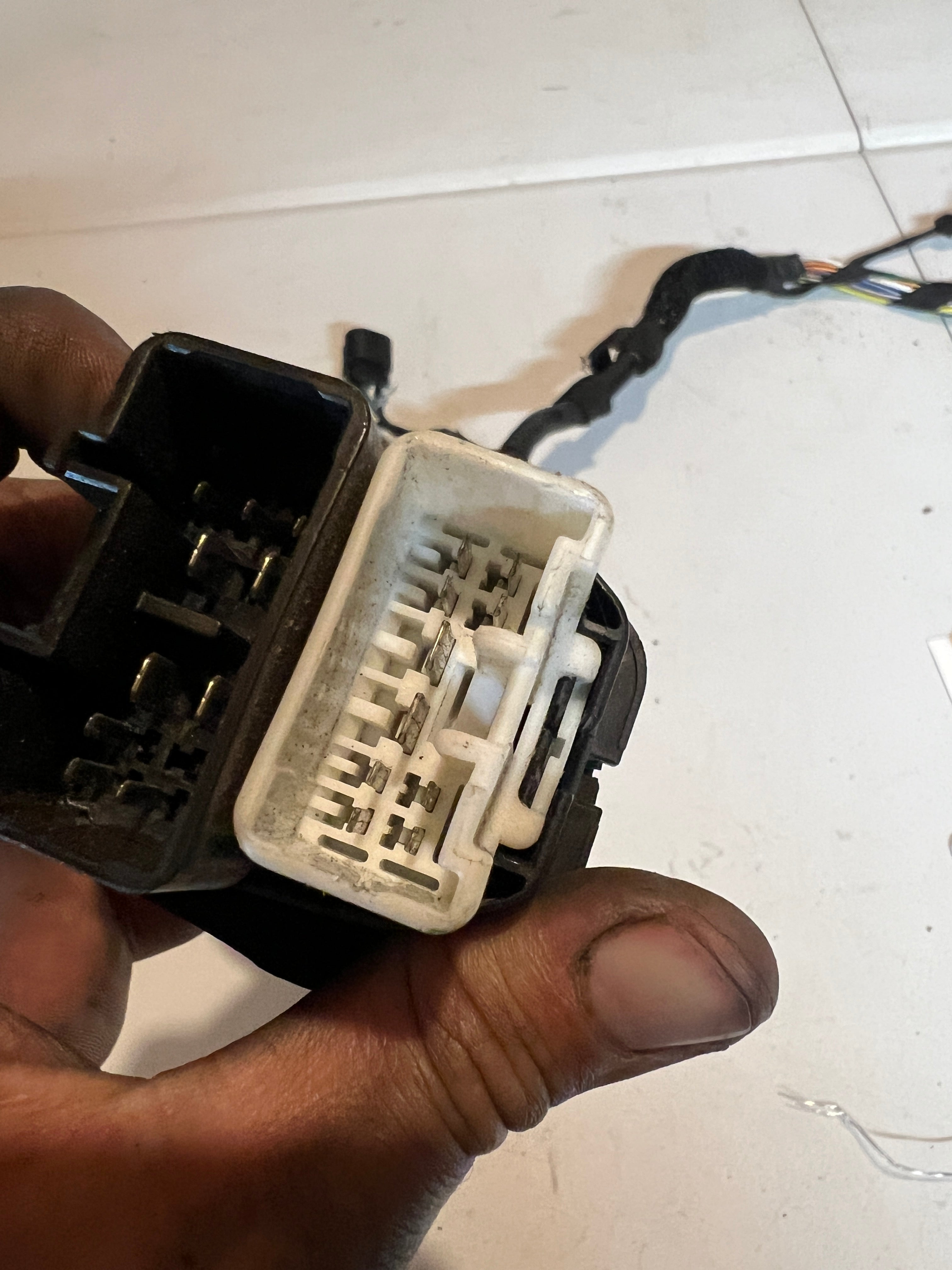2002-2003 Dodge Ram Front Driver Power Door Wiring Harness