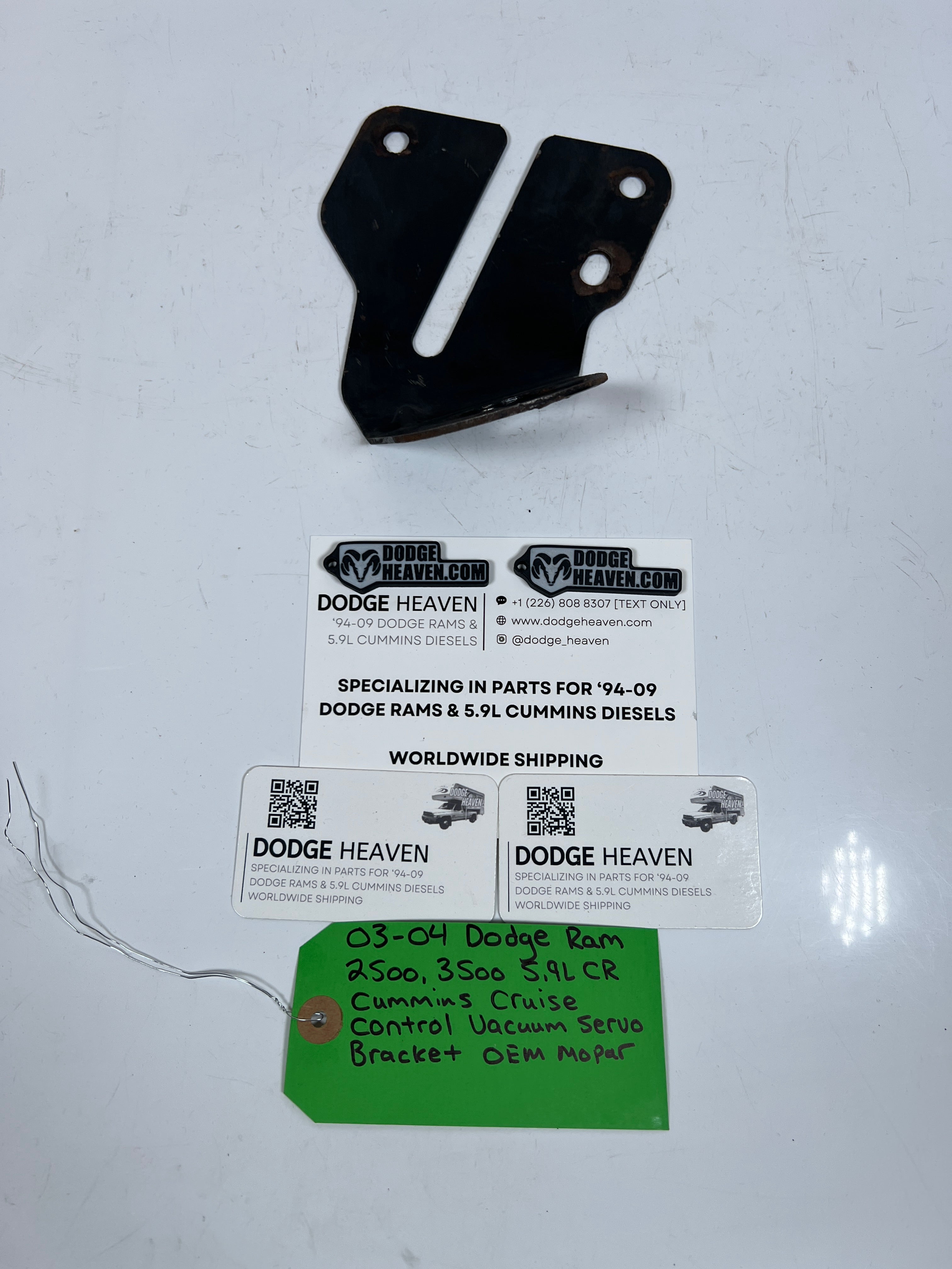 2003-2004 Dodge Ram 2500 3500 5.9L Cummins Cruise Control Vacuum Servo Bracket