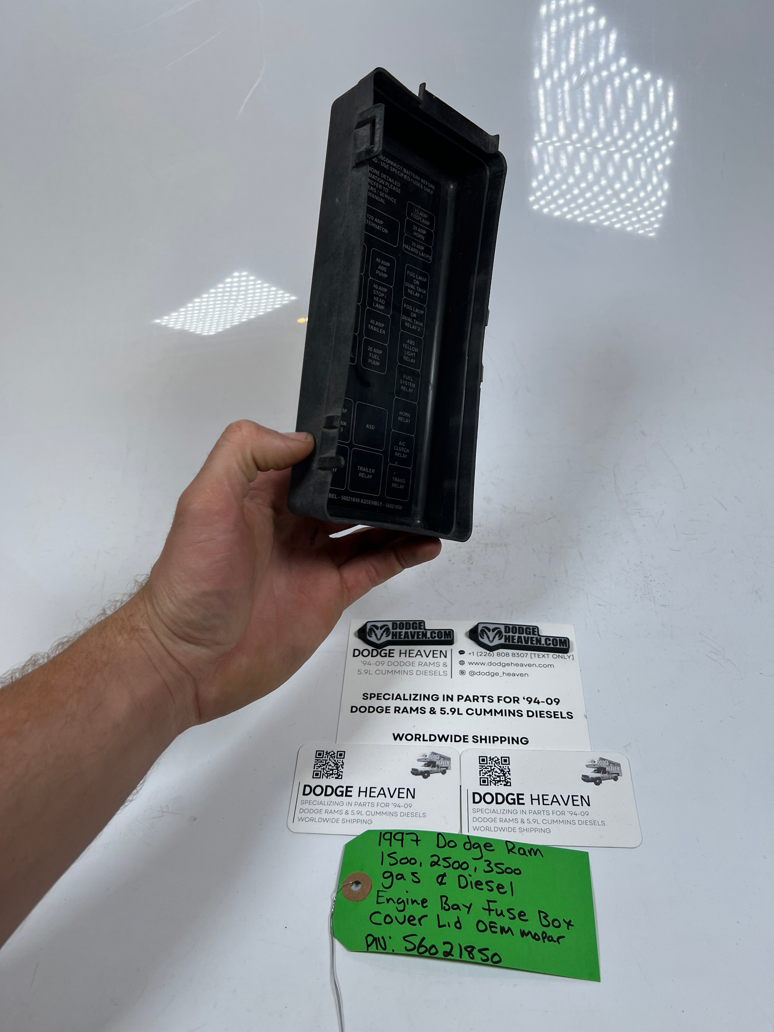 1997-1997 Dodge Ram 1500-3500 Gas & Diesel Engine Bay Fuse Box Cover Lid