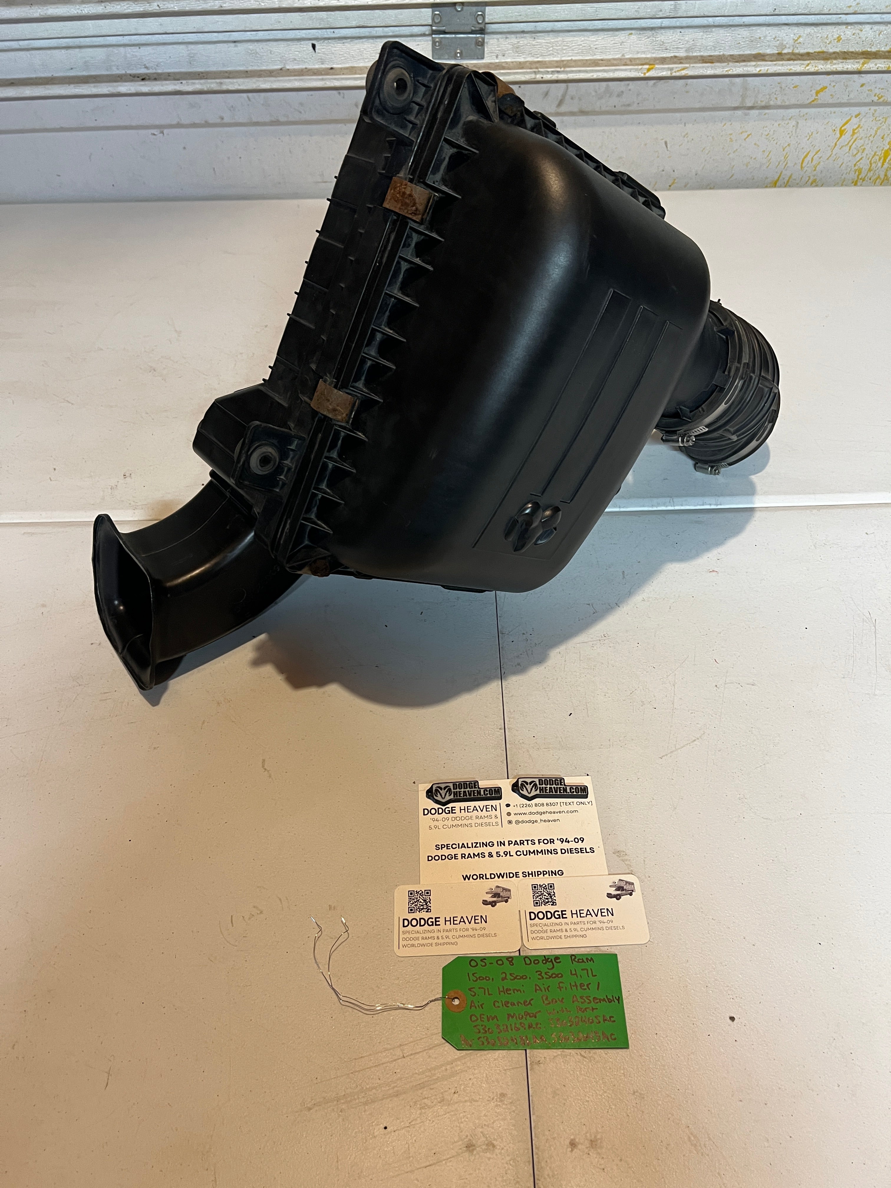 2005-2008 Dodge Ram 1500-3500 4.7 5.7L Air Filter Air Box Assembly With Port