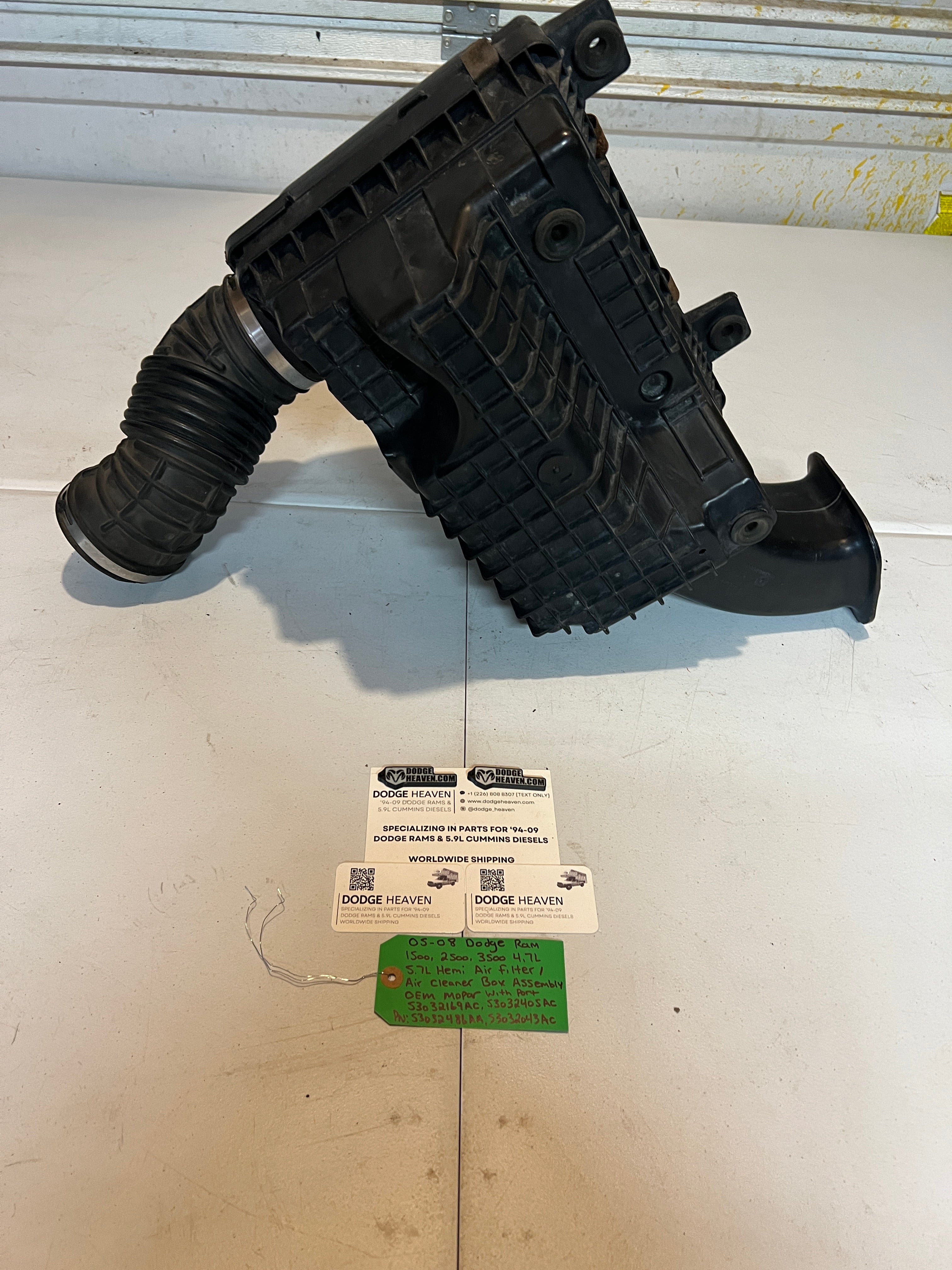 2005-2008 Dodge Ram 1500-3500 4.7 5.7L Air Filter Air Box Assembly With Port