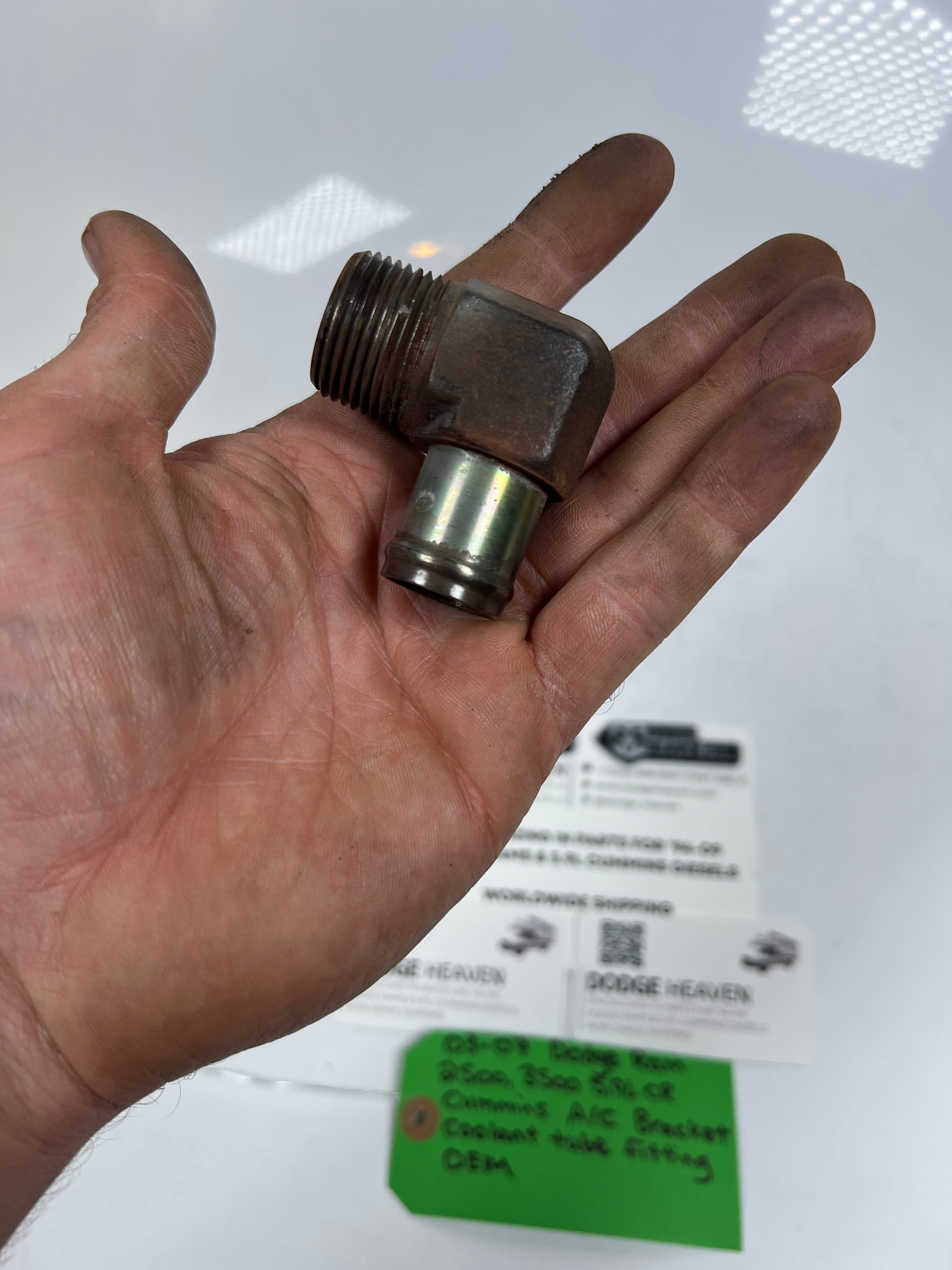 2003-2007 Dodge Ram 2500 3500 5.9L Cummins A/C Bracket Coolant Tube Fitting