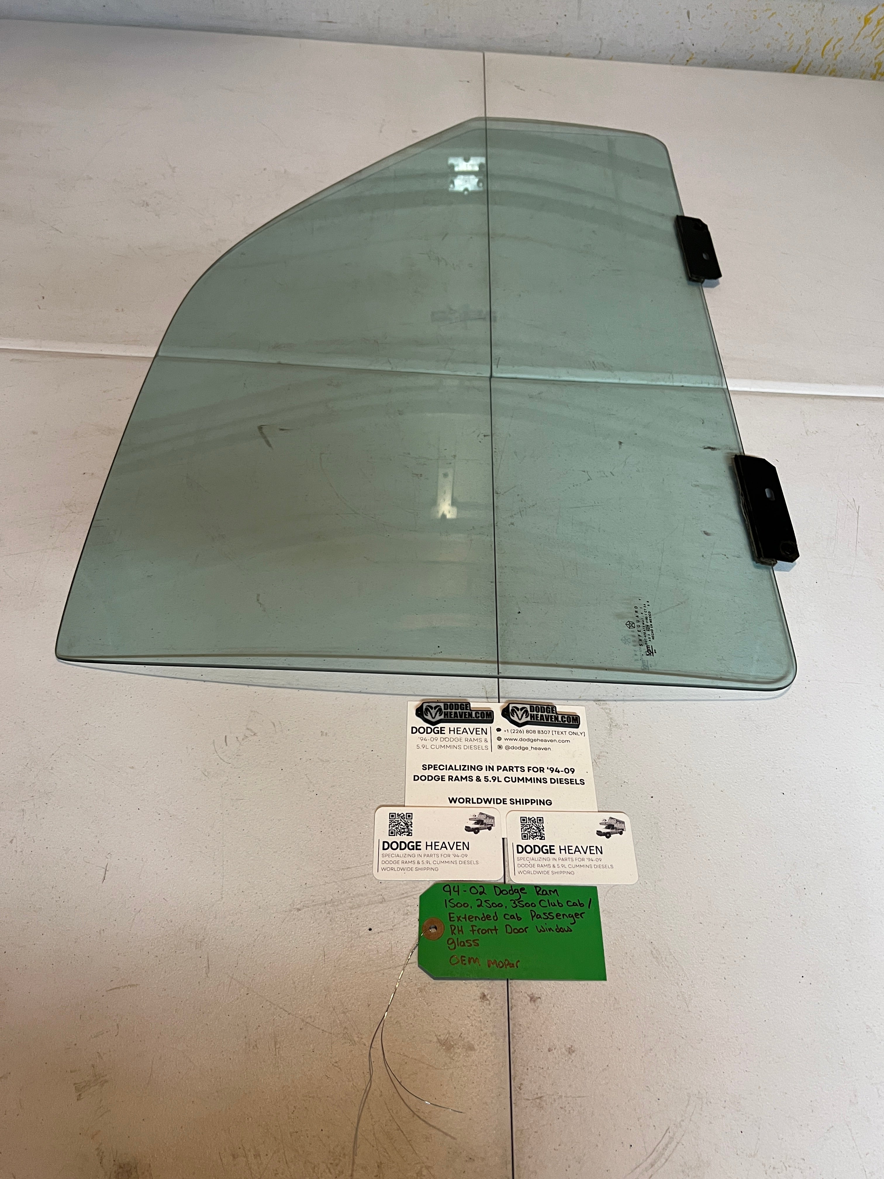 1994-2002 Dodge Ram 1500-3500 Passenger RH Front Door Window Glass