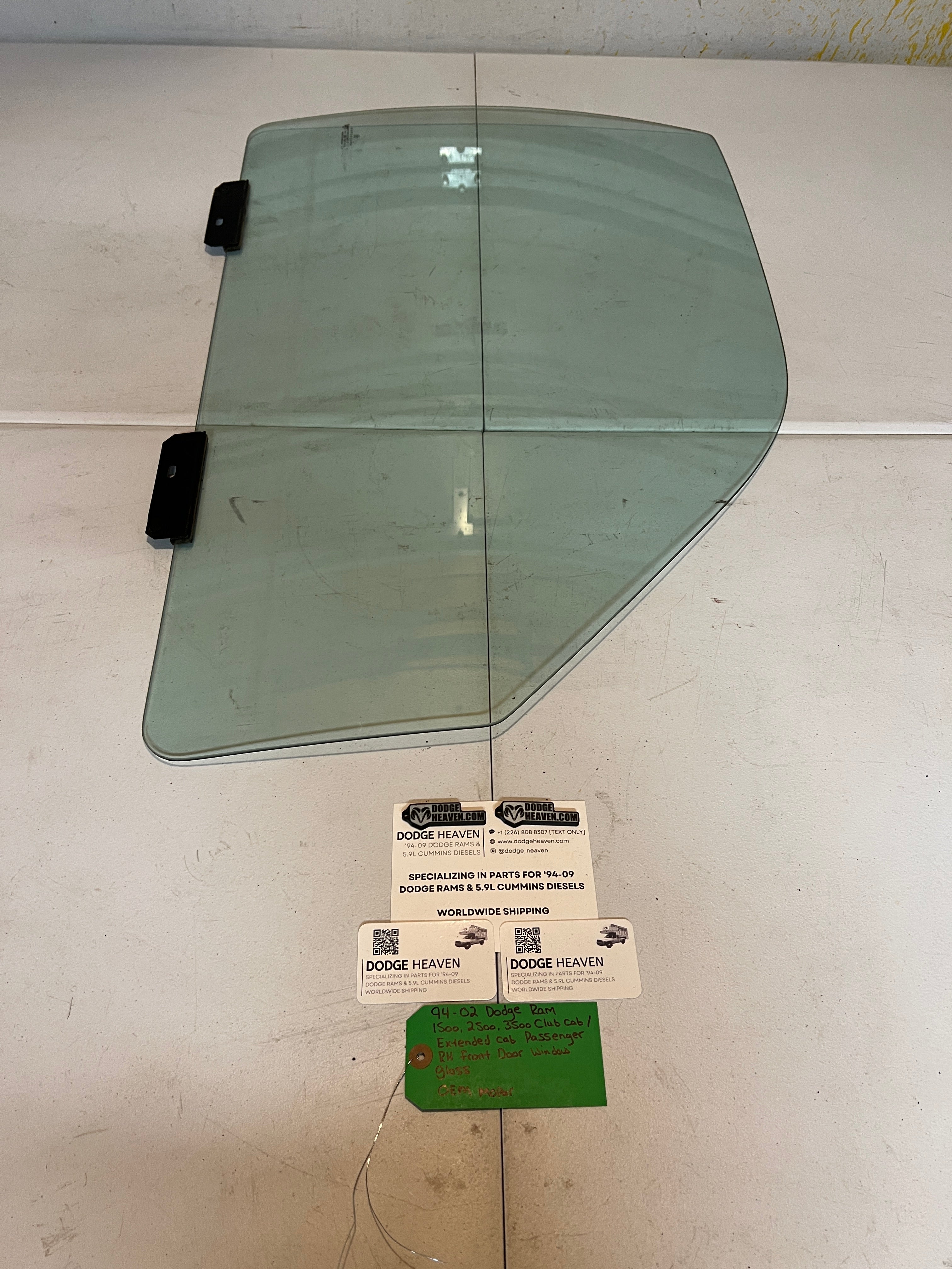 1994-2002 Dodge Ram 1500-3500 Passenger RH Front Door Window Glass