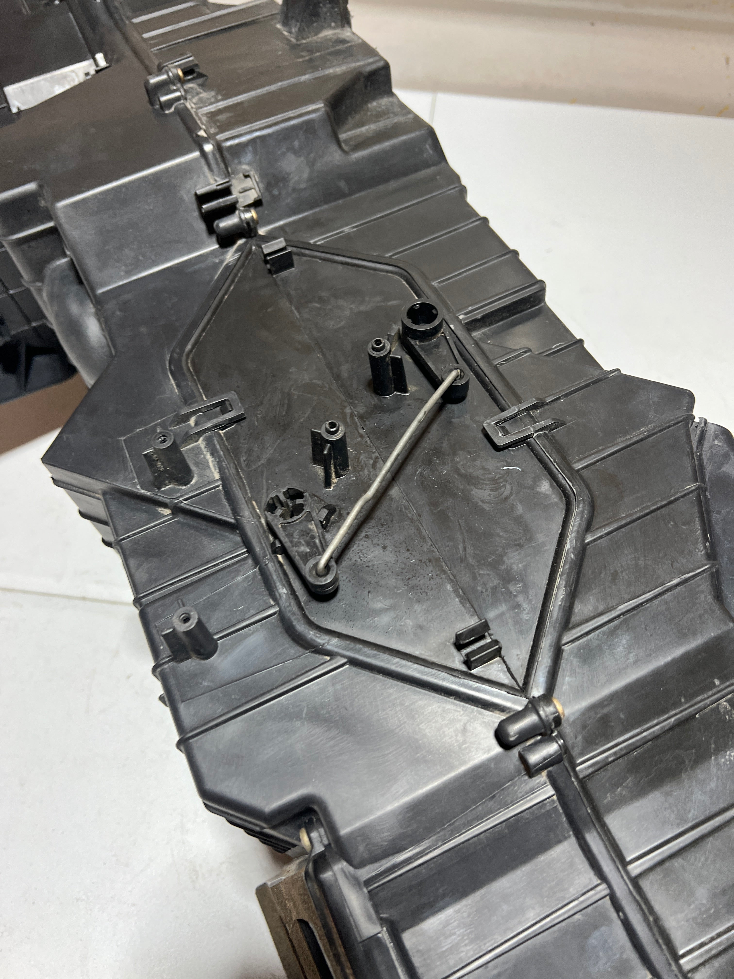 2002-2006 Dodge Ram 1500-3500 HVAC Heater A/C Box Single Zone