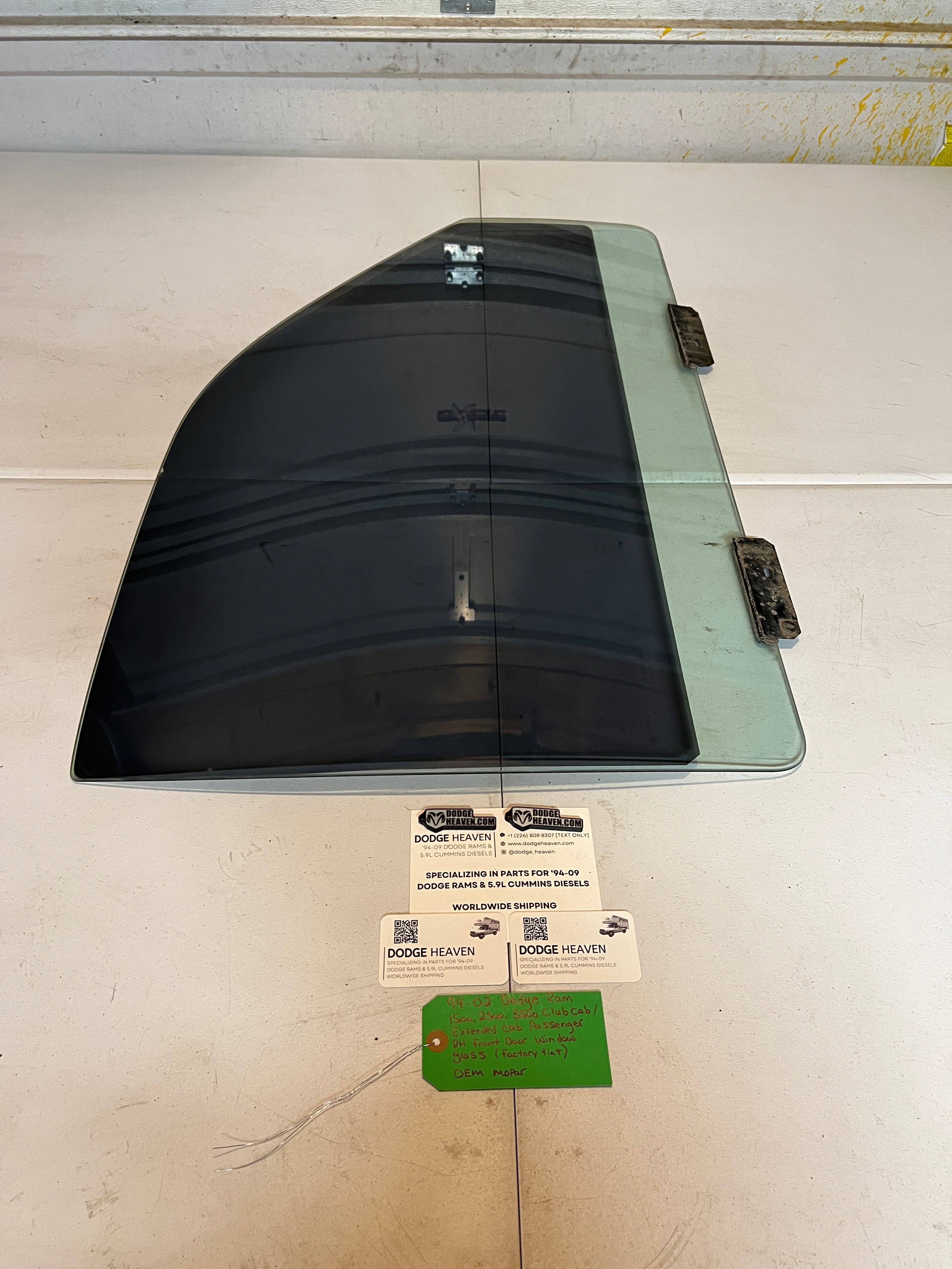 1994-2002 Dodge Ram 1500-3500 Passenger Rh Front Door Window Glass Tinted