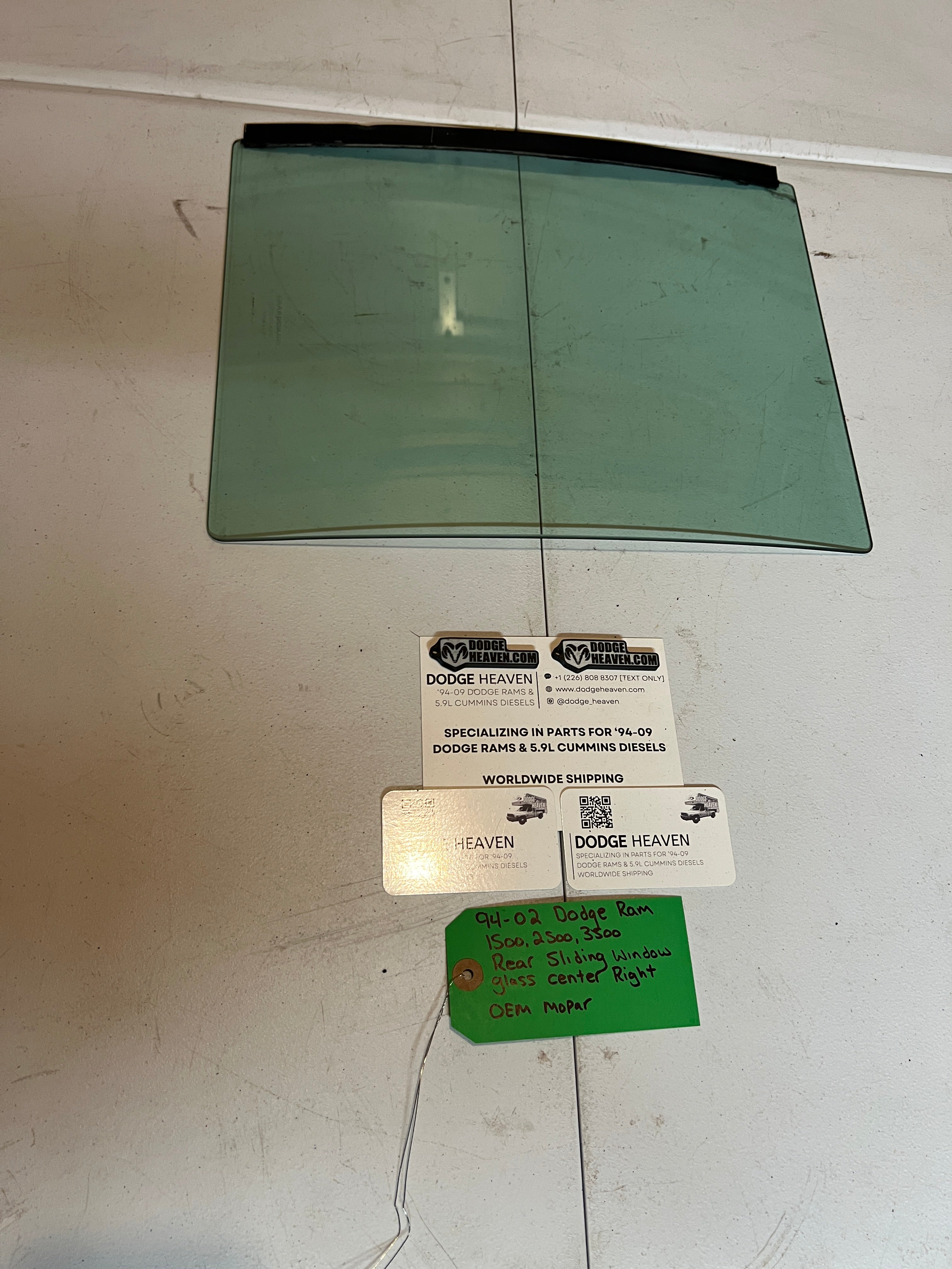 1994-2002 Dodge Ram 1500-3500 Rear Sliding Window Rear Slider Glass Center RH