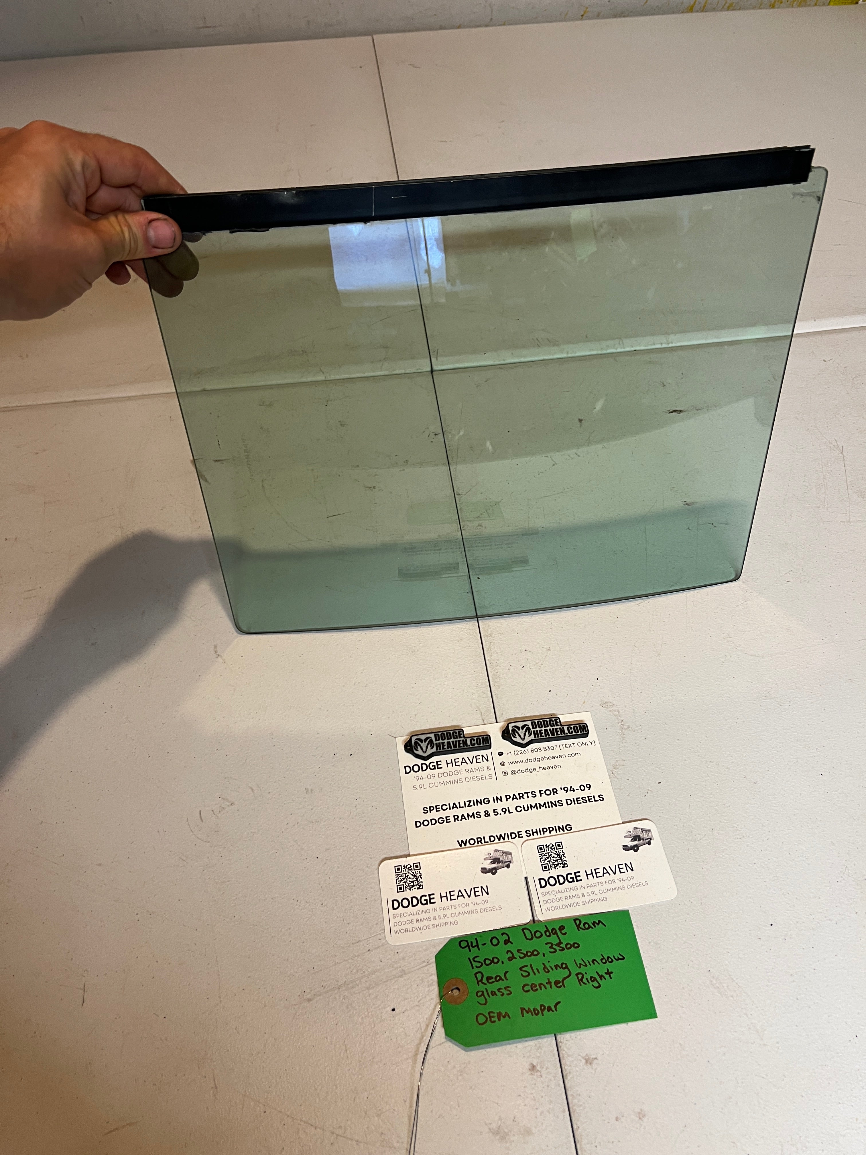 1994-2002 Dodge Ram 1500-3500 Rear Sliding Window Rear Slider Glass Center RH