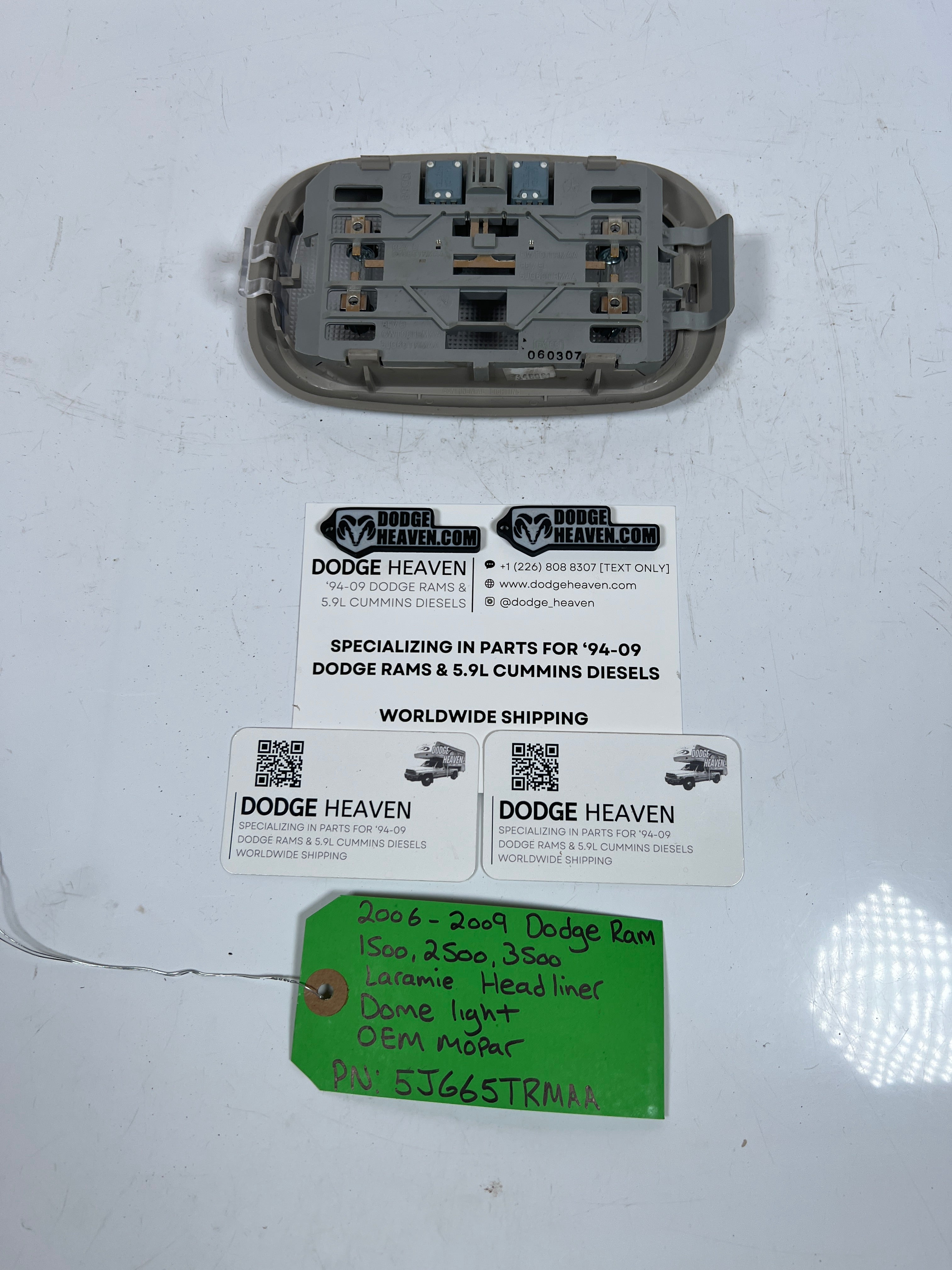 2006-2009 Dodge Ram 1500-3500 Laramie Headliner Dome Light