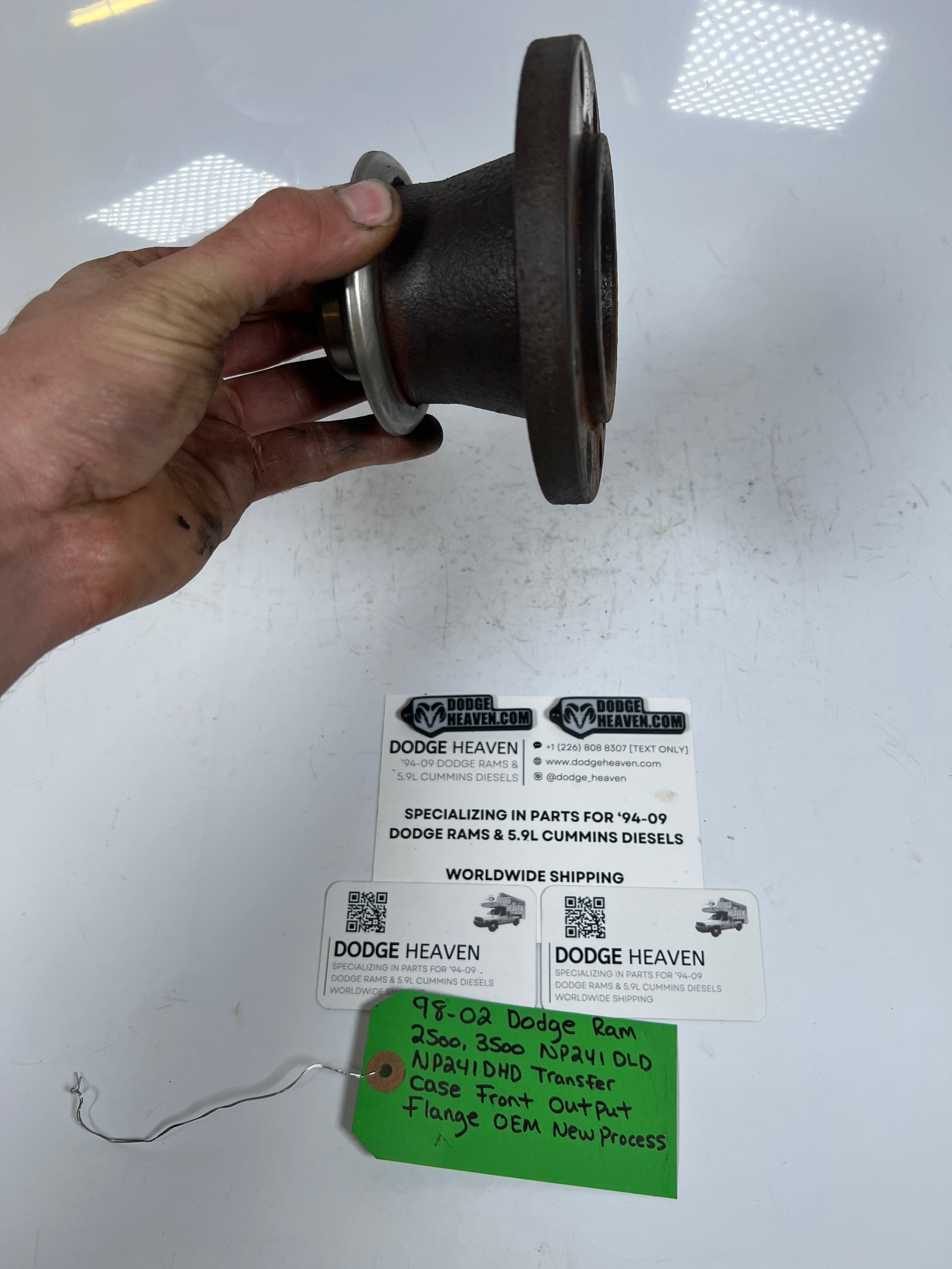 1998-2002 Dodge Ram NP241DLD NP241DHD Transfer Case Front Output Flange