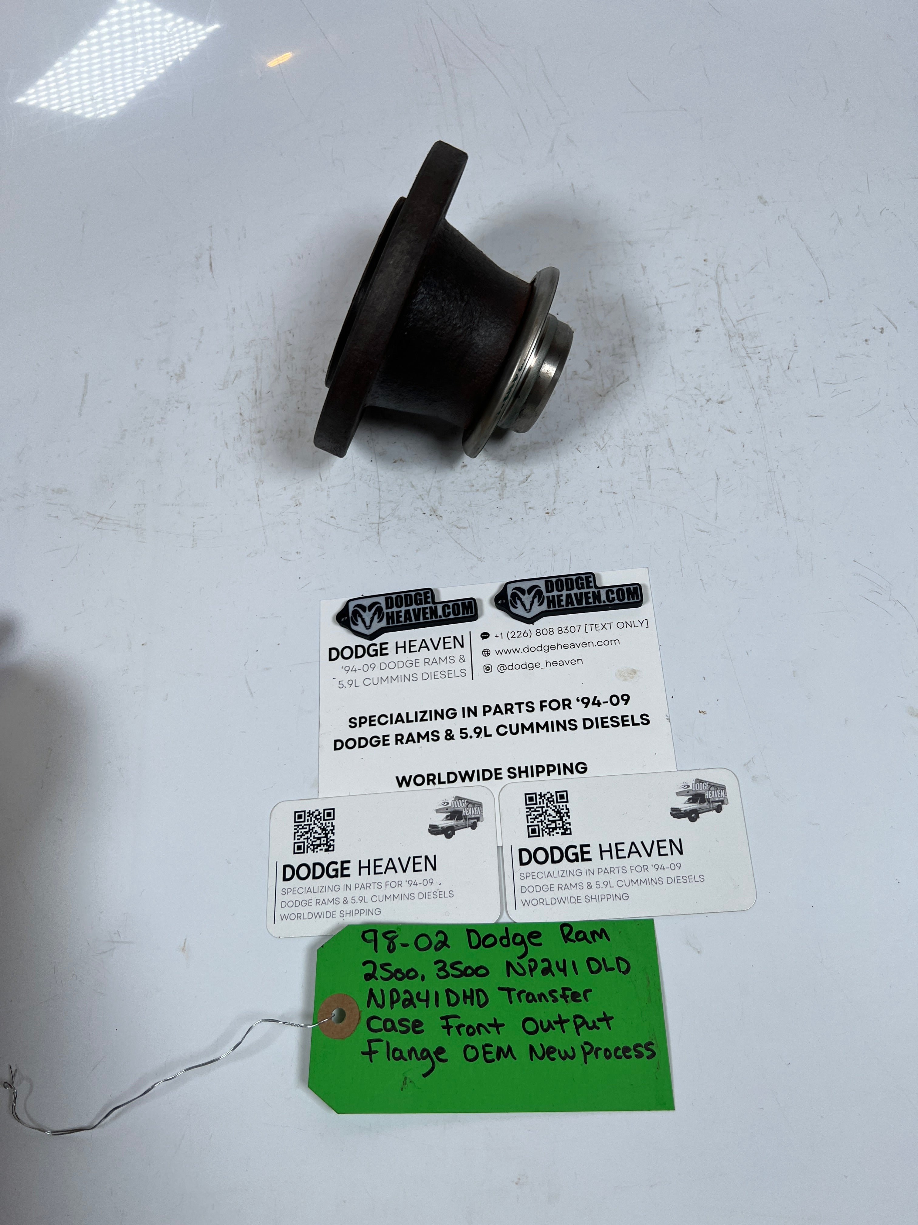 1998-2002 Dodge Ram NP241DLD NP241DHD Transfer Case Front Output Flange