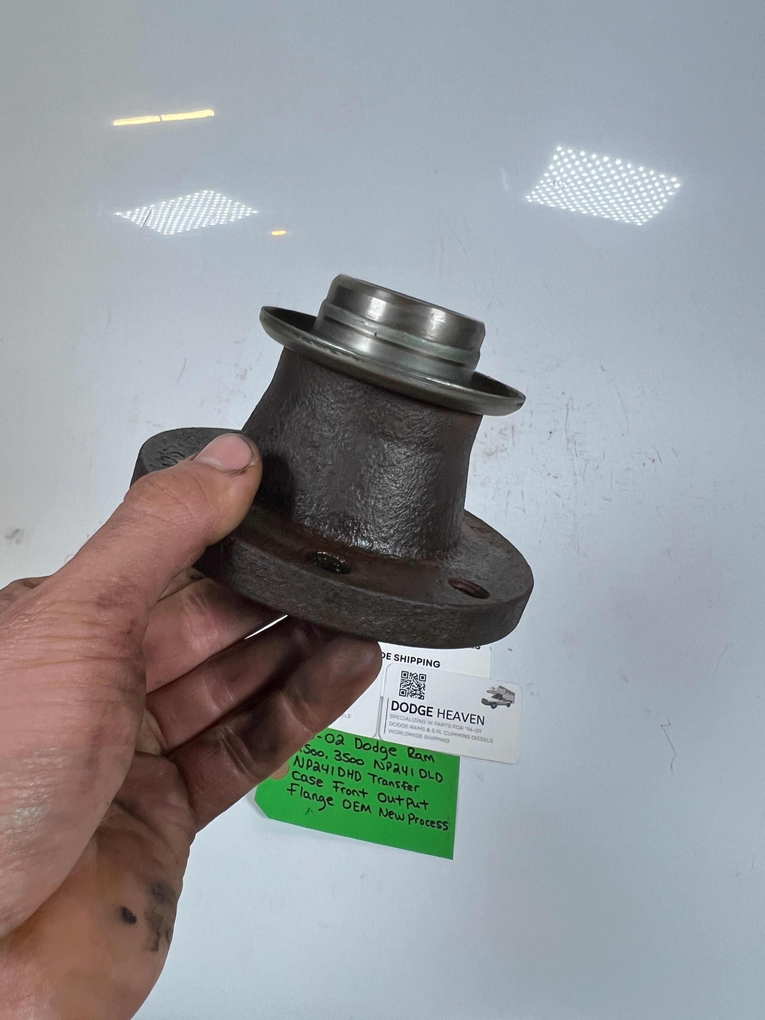 1998-2002 Dodge Ram NP241DLD NP241DHD Transfer Case Front Output Flange