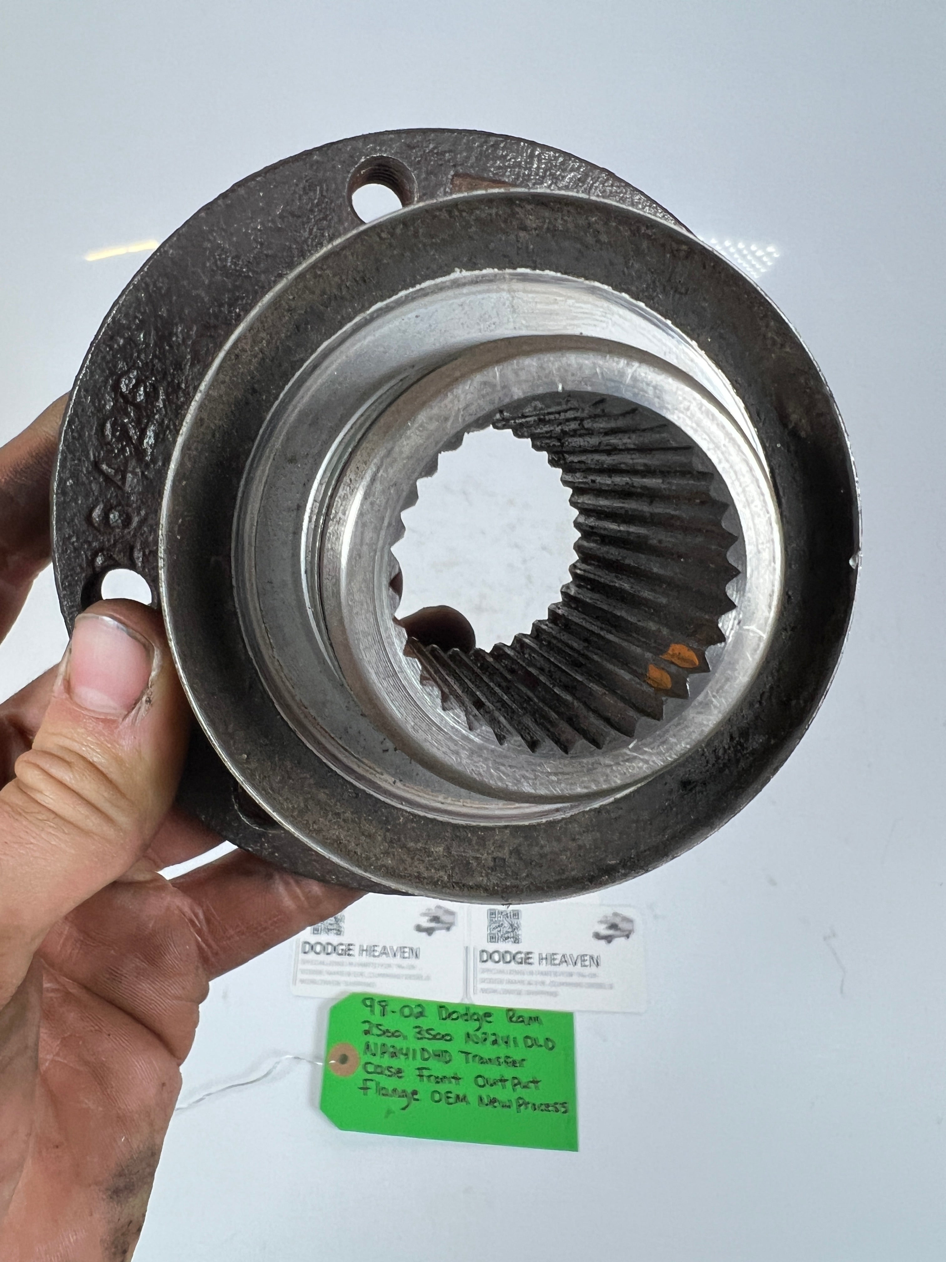 1998-2002 Dodge Ram NP241DLD NP241DHD Transfer Case Front Output Flange