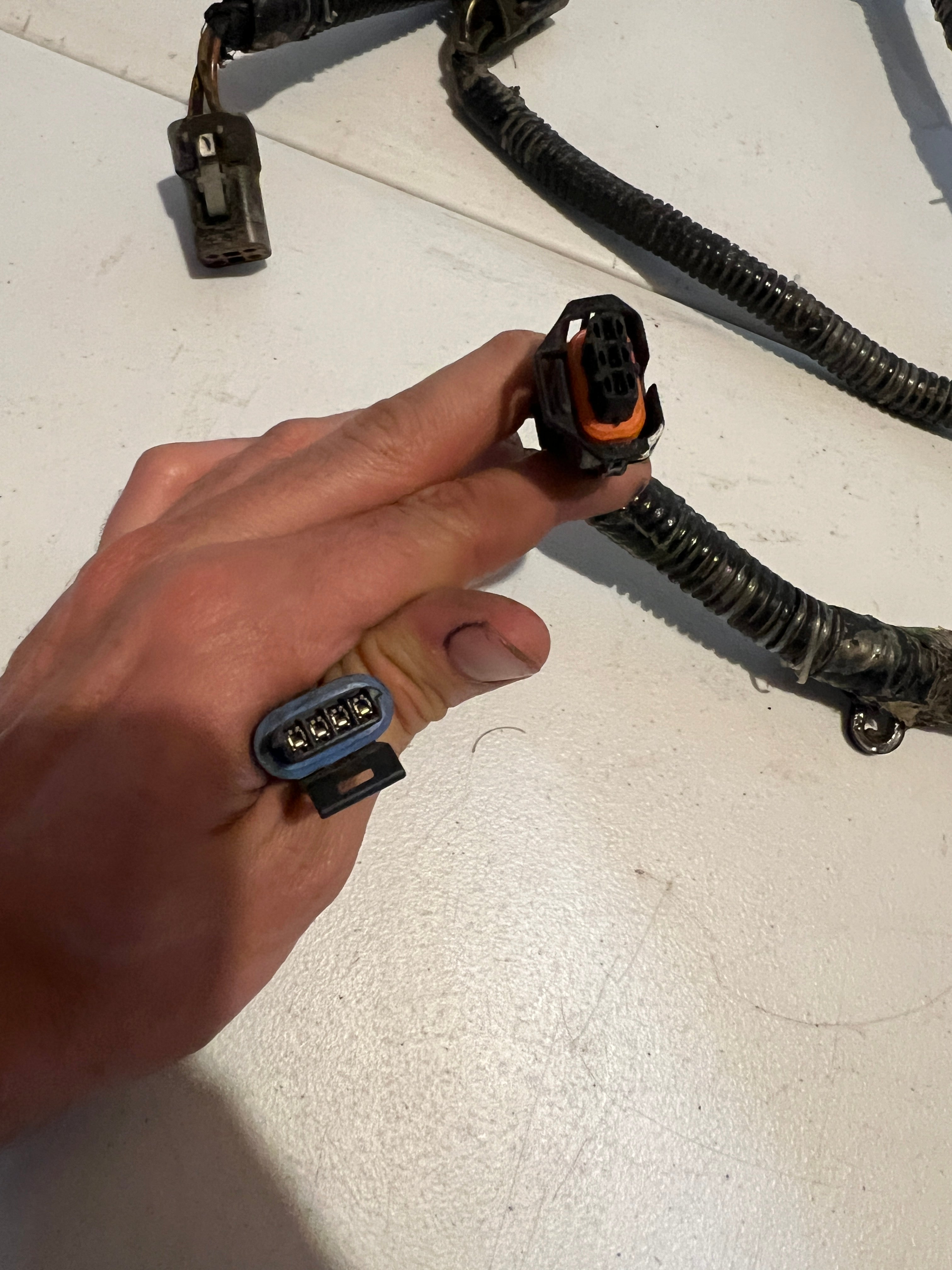 2004.5-2004.5 Dodge Ram 2500 3500 5.9L Cummins Engine Wiring Harness
