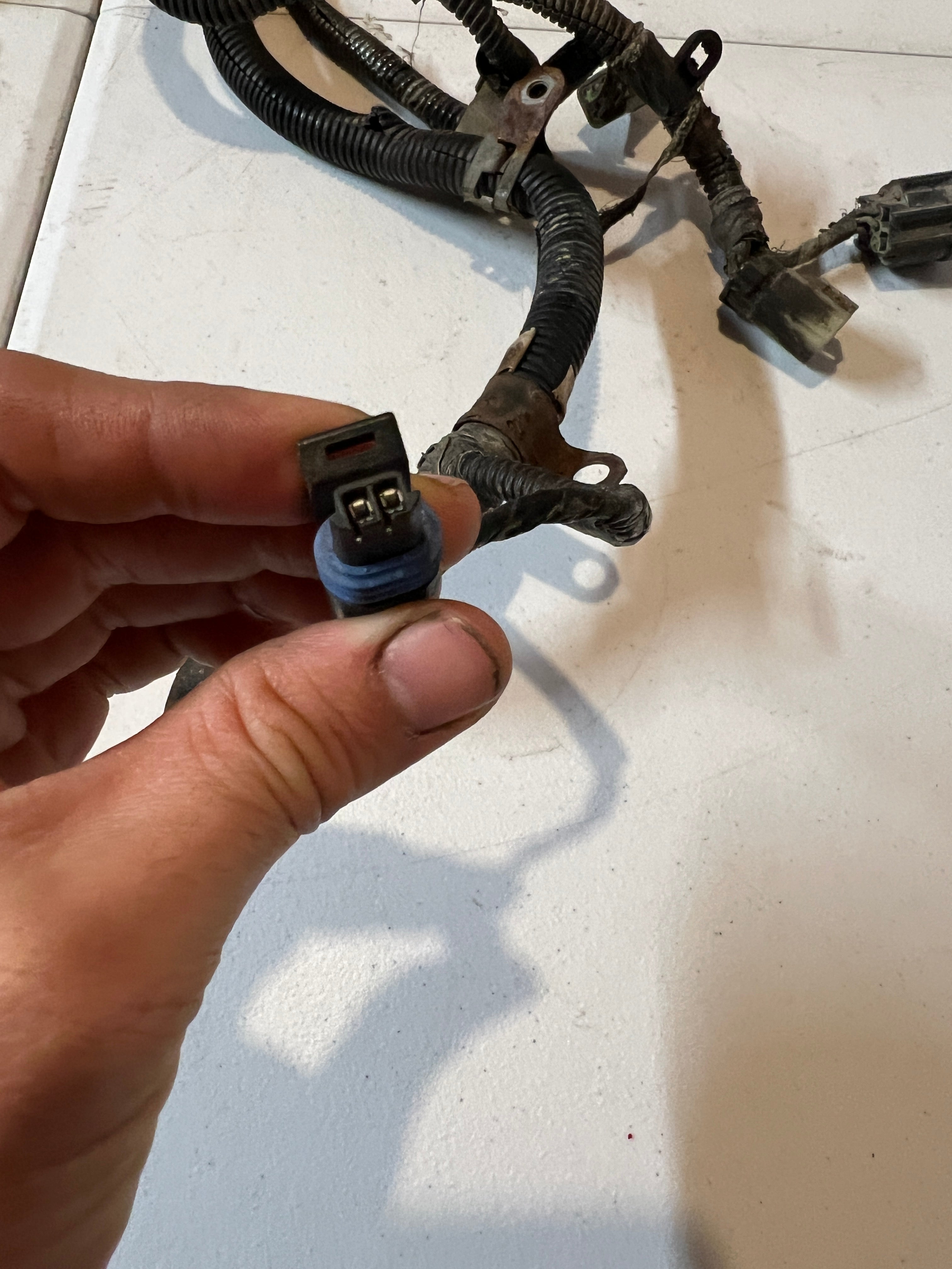 2004.5-2004.5 Dodge Ram 2500 3500 5.9L Cummins Engine Wiring Harness