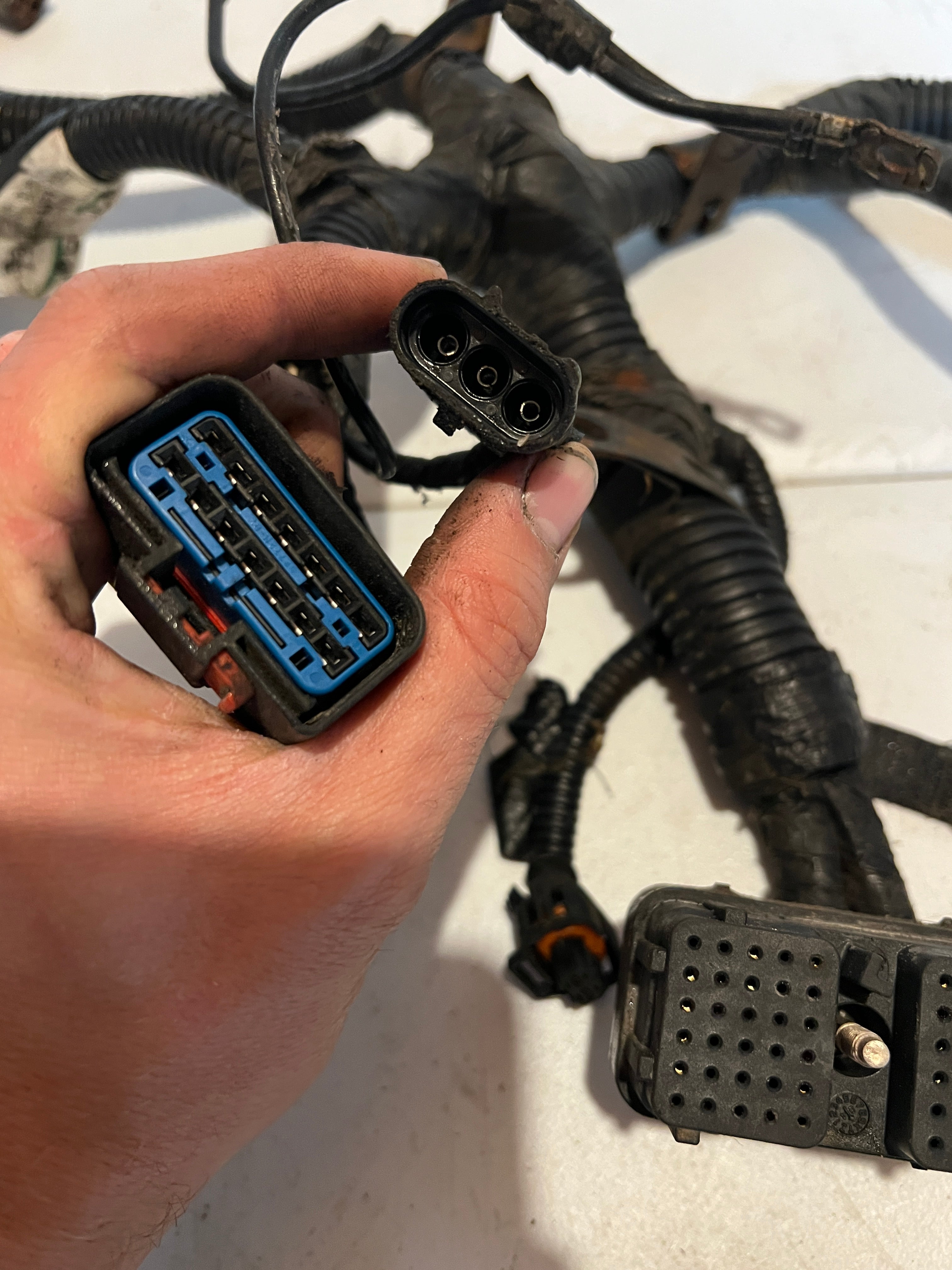 2005-2005 Dodge Ram 2500 3500 5.9L Cummins Engine Wiring Harness