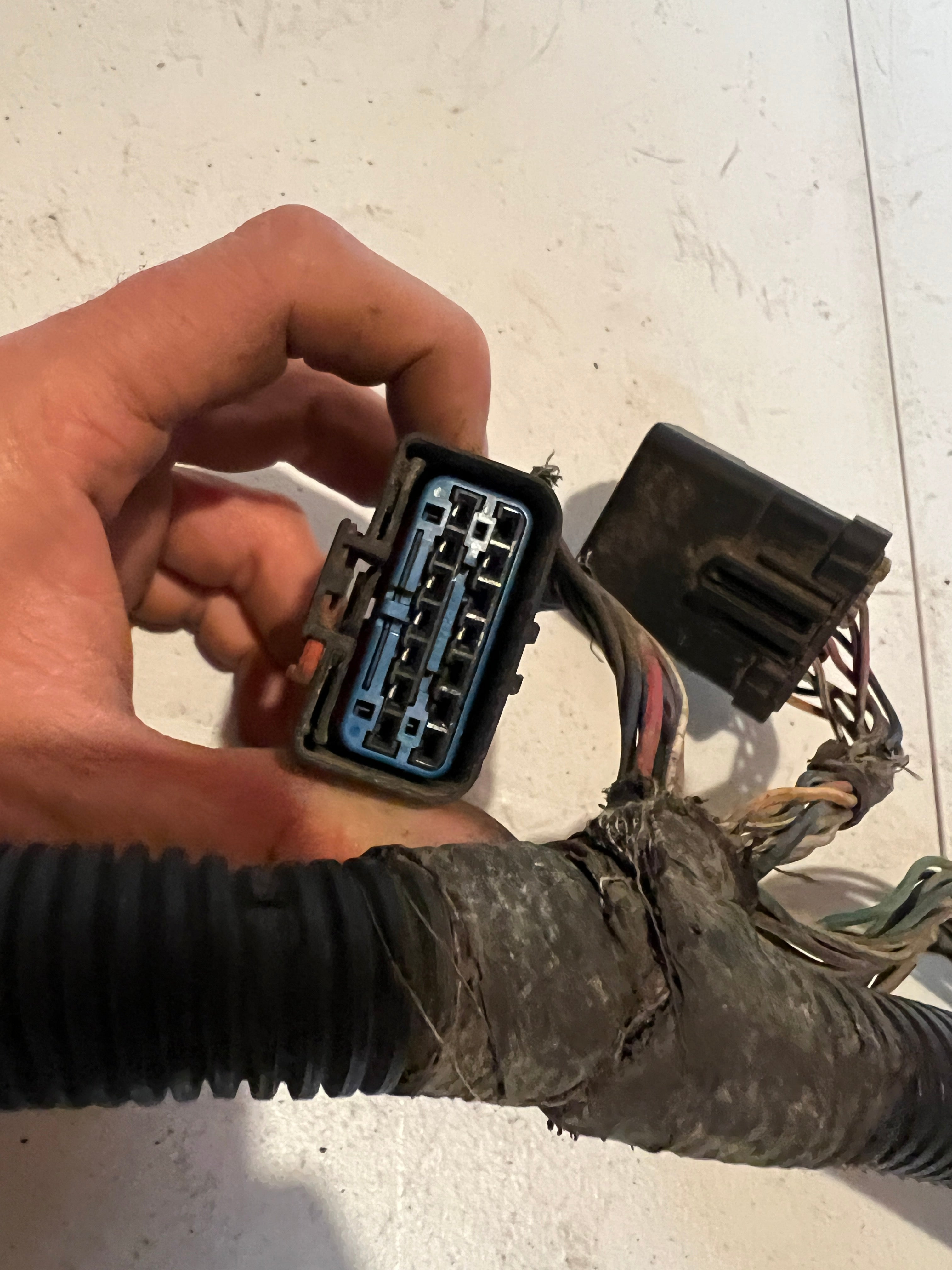 2004-2004 Dodge Ram 2500 3500 5.9L Cummins Auto Transmission Wiring Harness